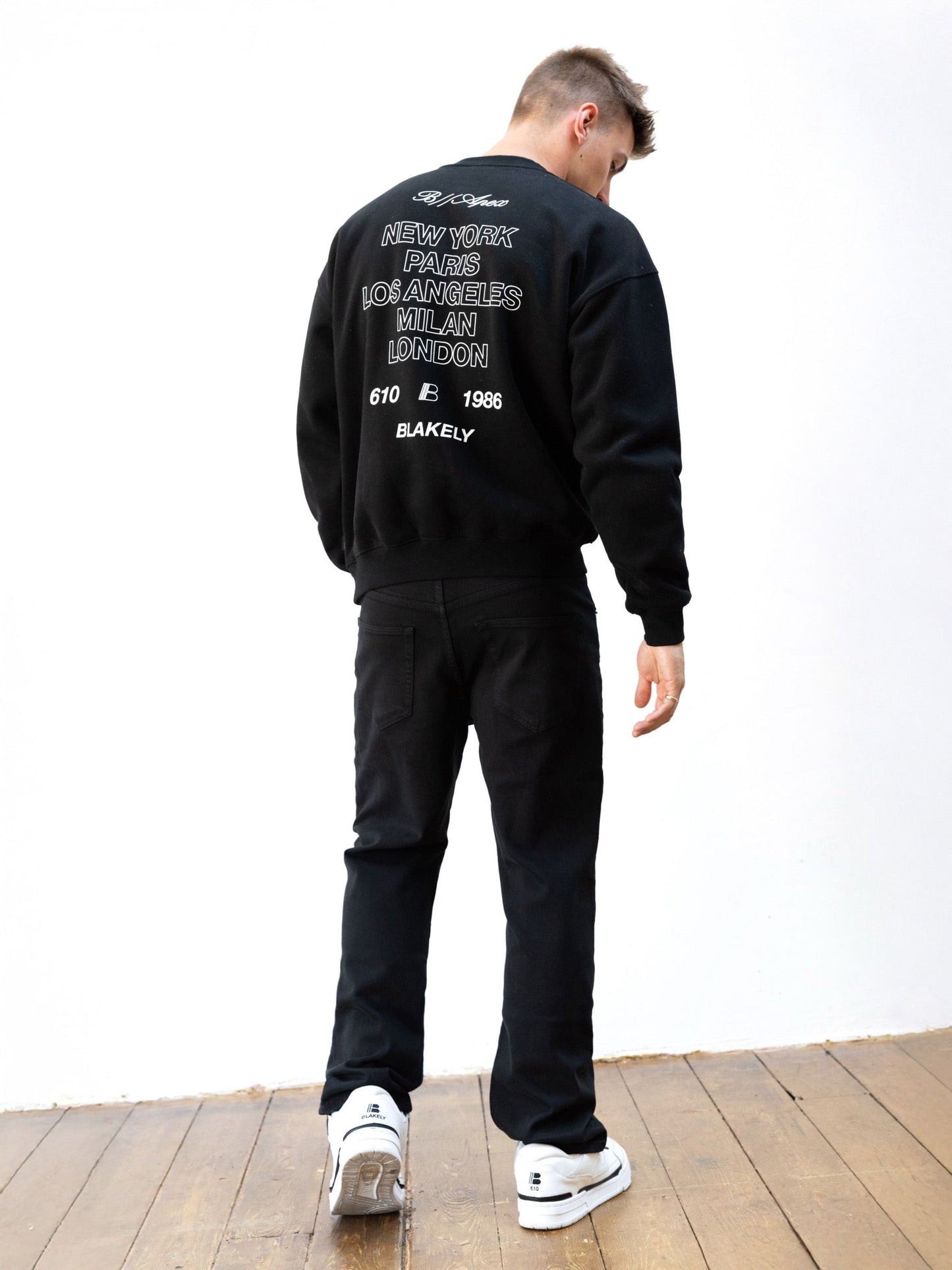 Apex City Relaxed Sweater - Black