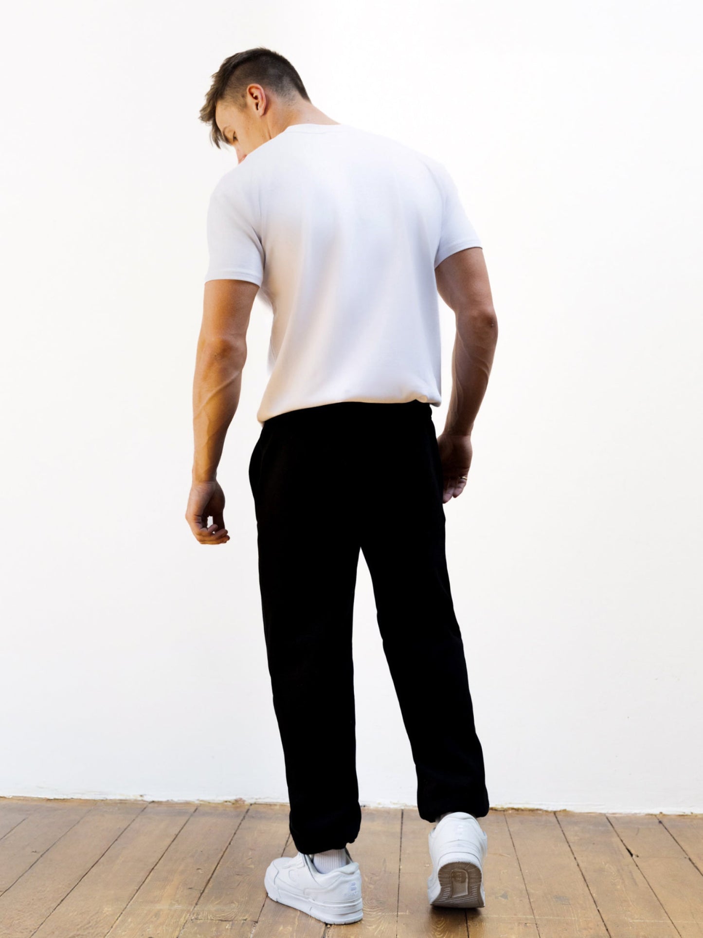 Legacy Relaxed Sweatpants - Black