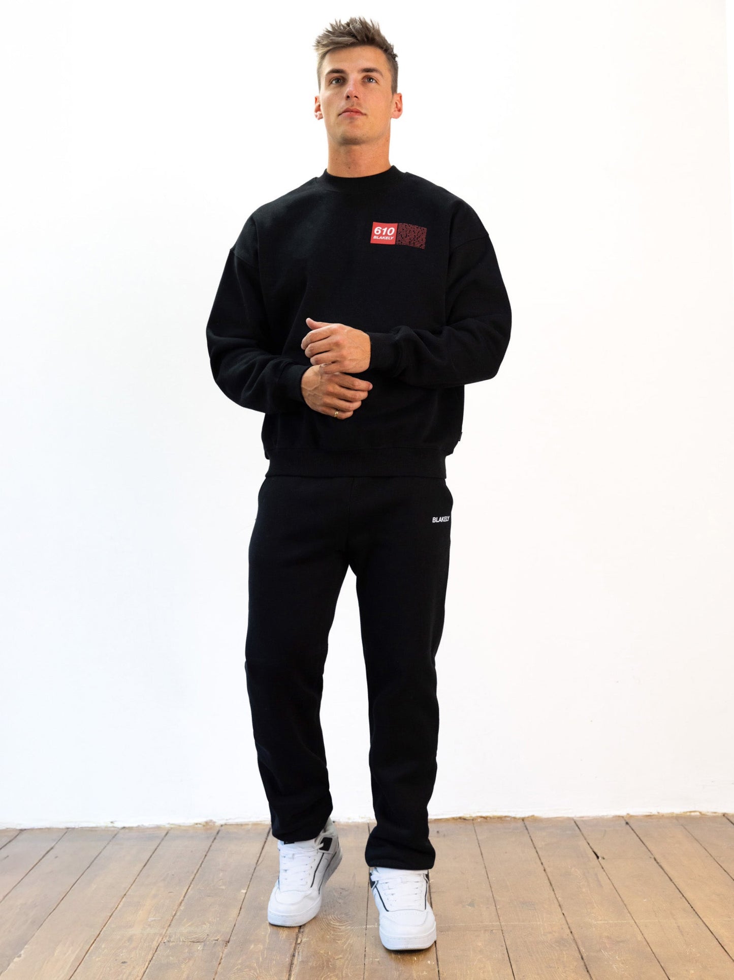 Tribeca 610 Relaxed Sweater - Black