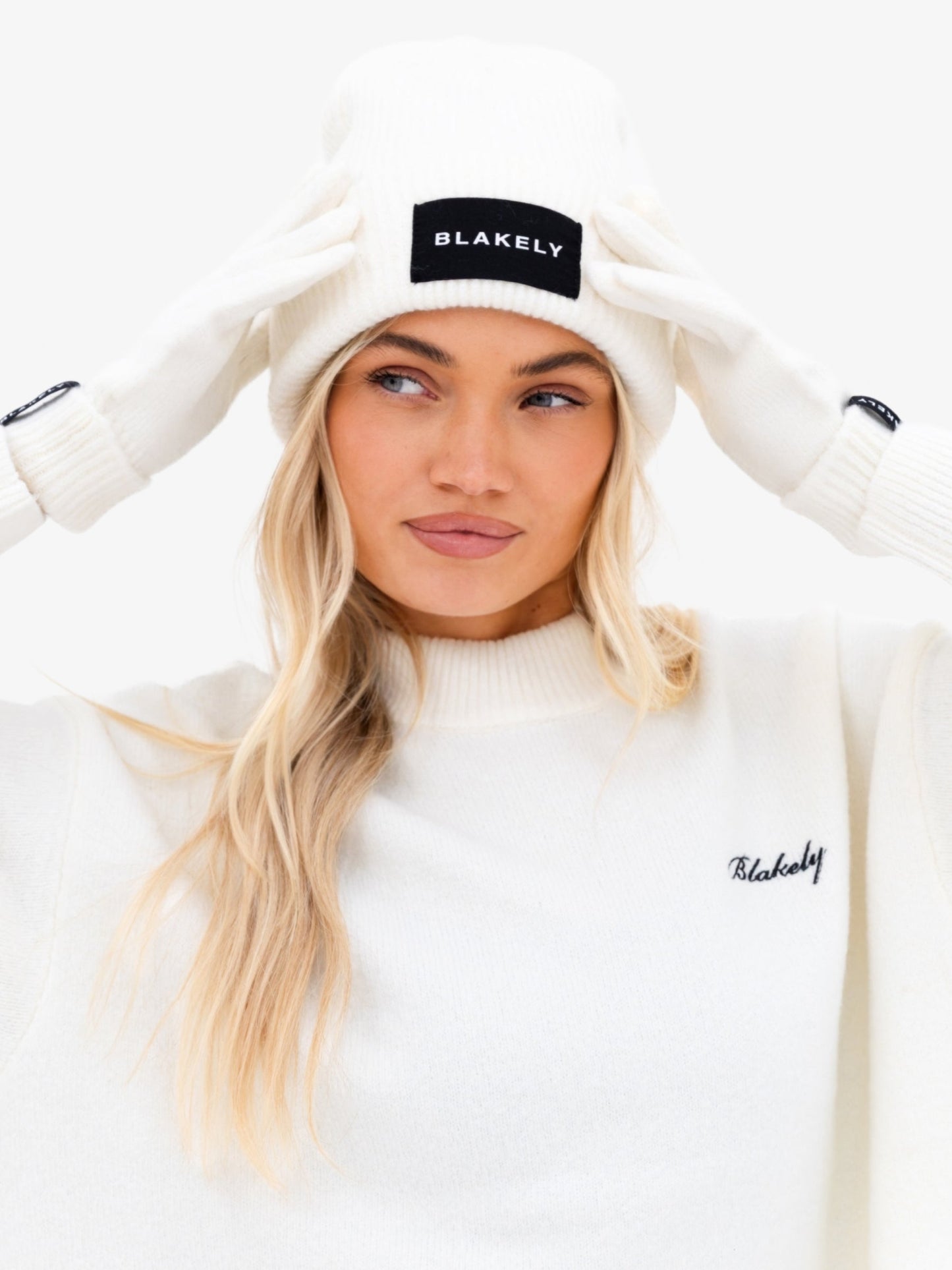 Label Knitted Gloves - Cream