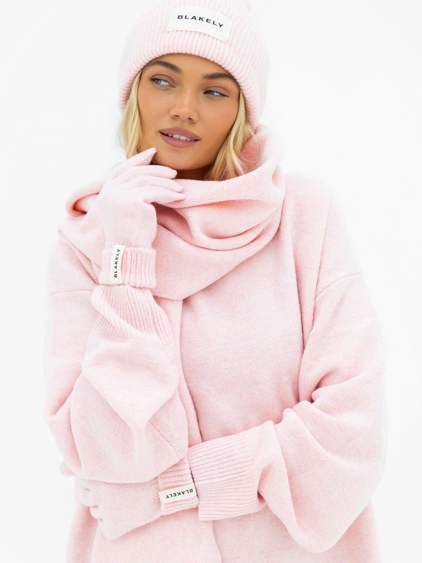 Label Knitted Gloves - Marshmallow Pink