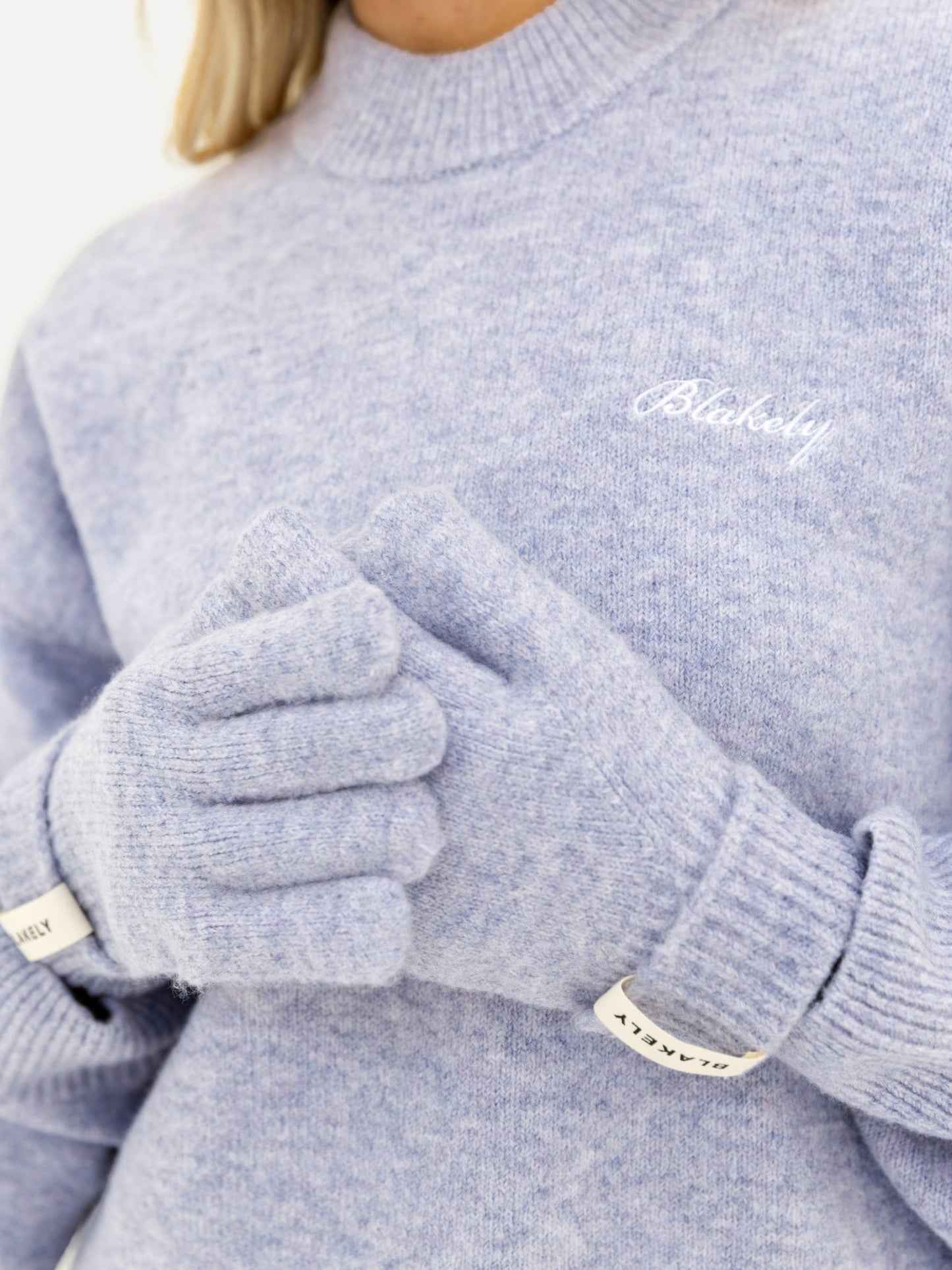 Label Knitted Gloves - Lilac