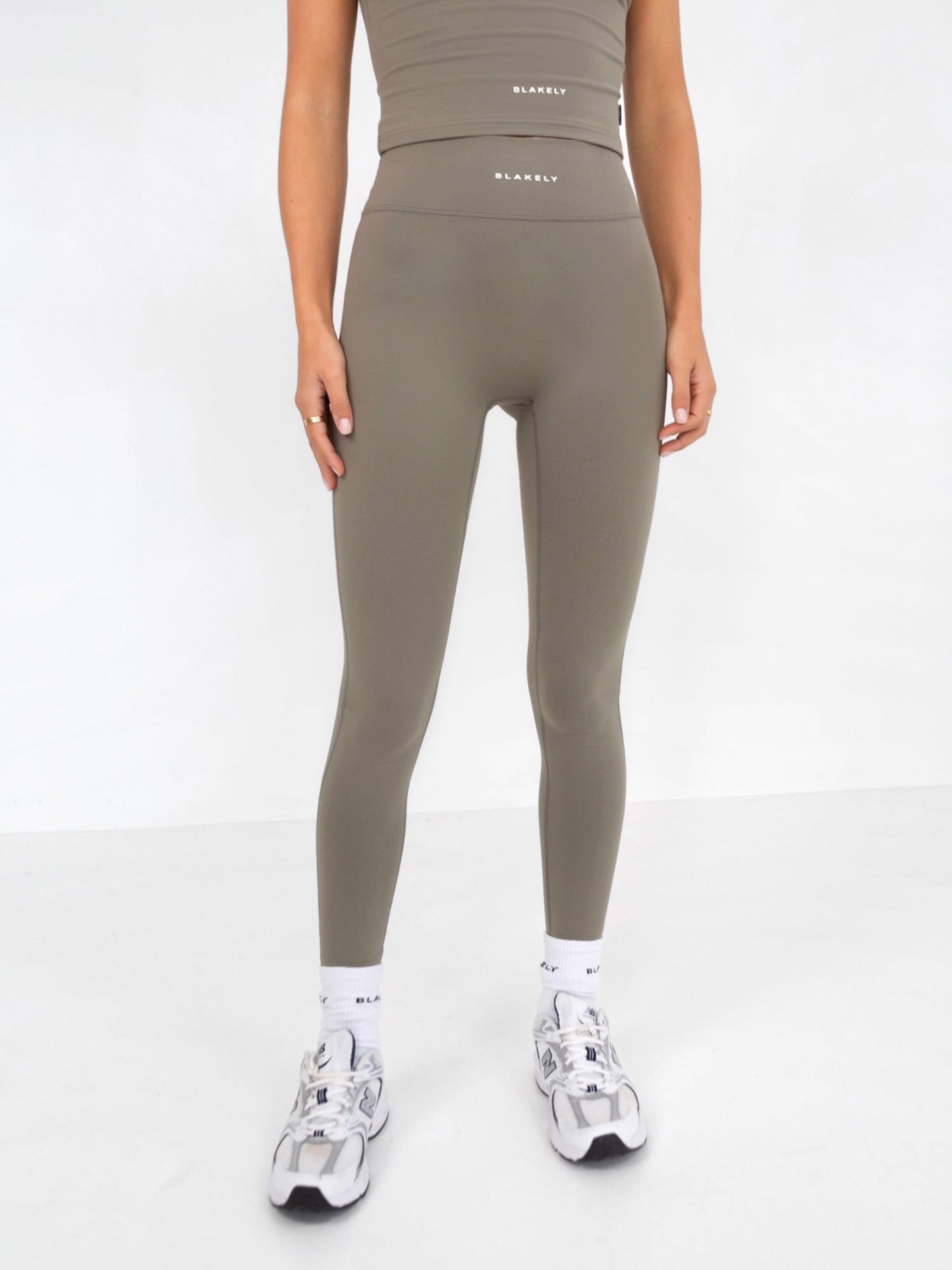 Ultimate Soft Lifestyle Leggings - Safari Green