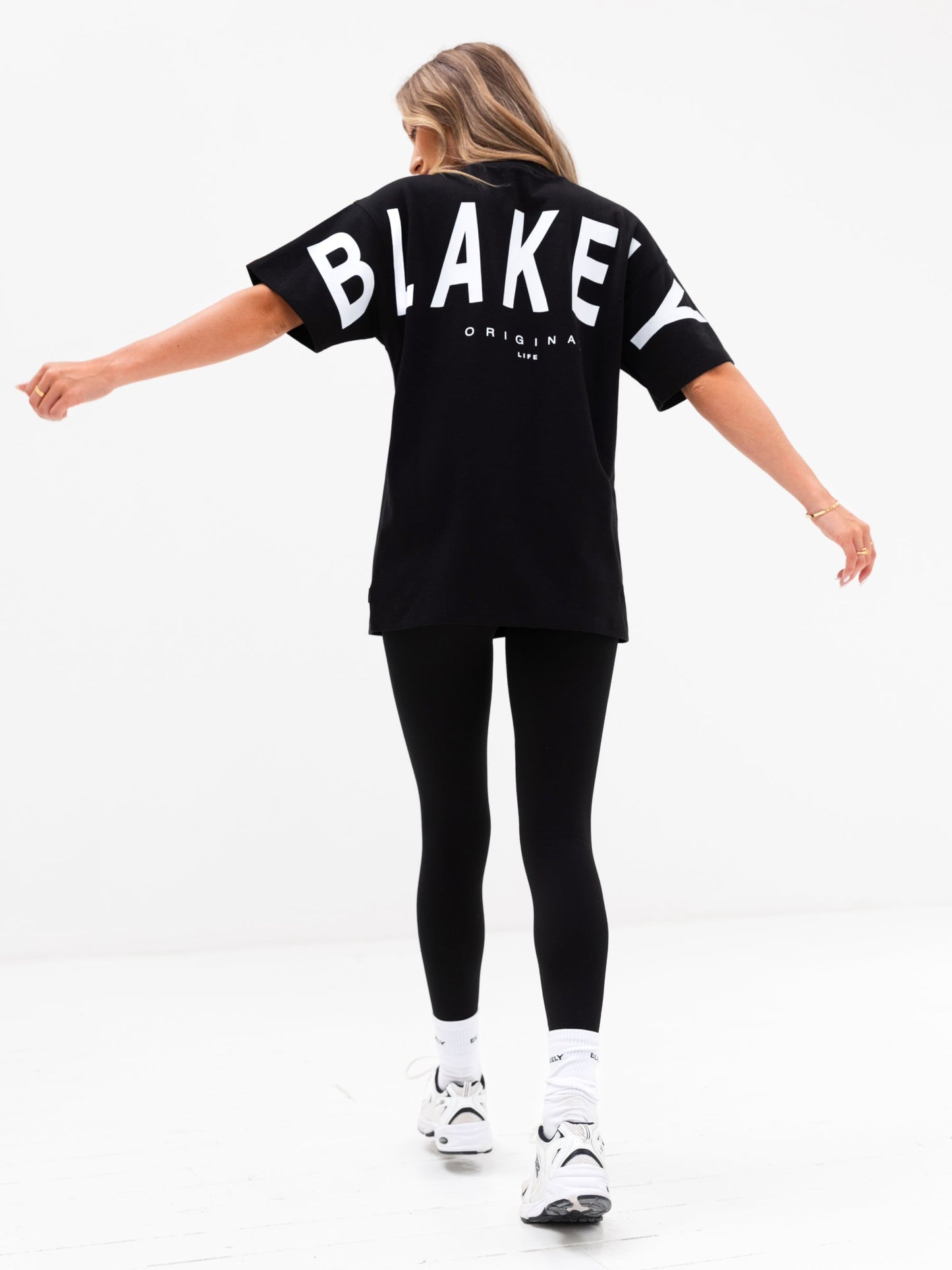Isabel Oversized T-Shirt - Black