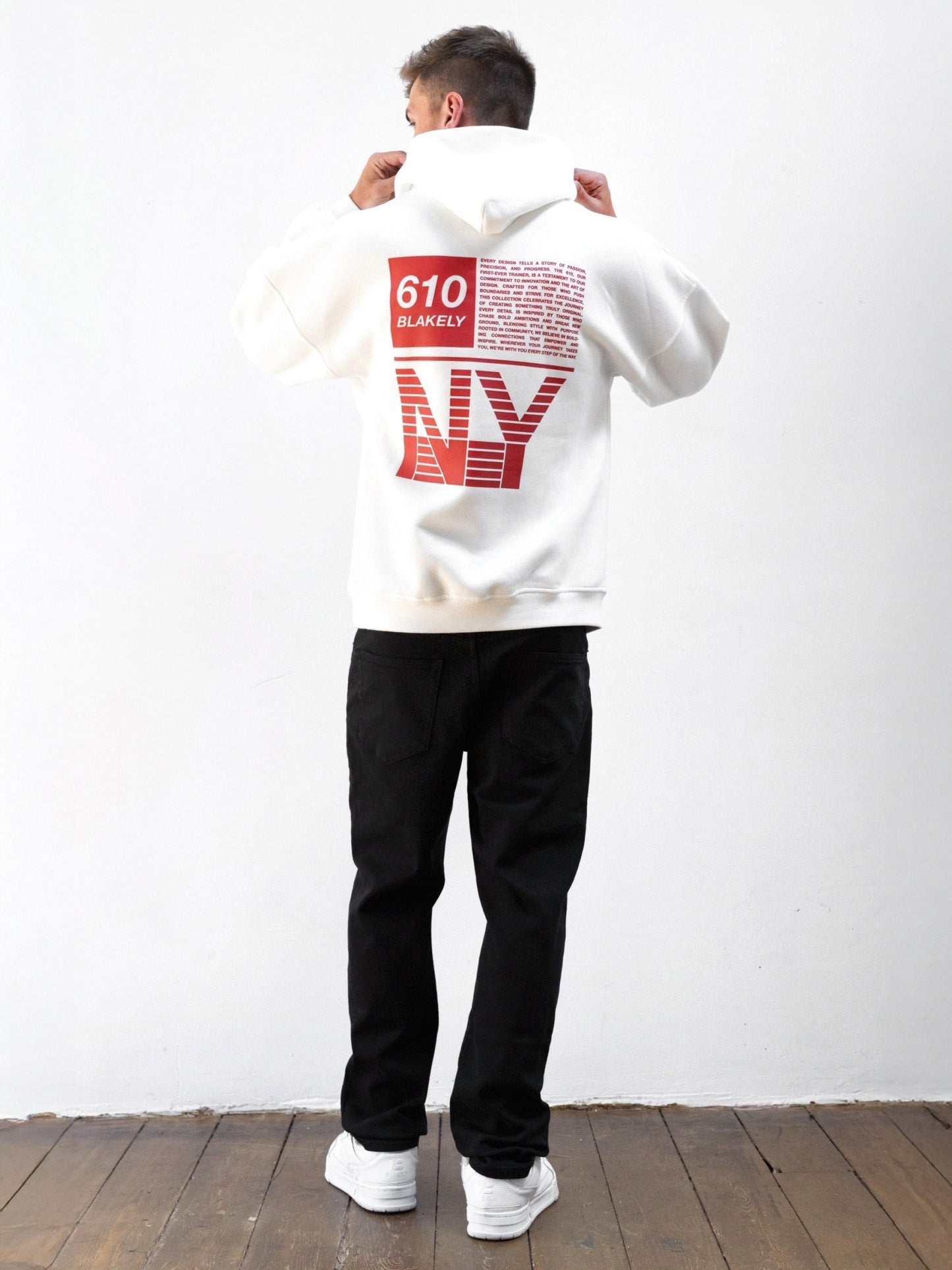 Tribeca 610 Relaxed Hoodie - Flat White