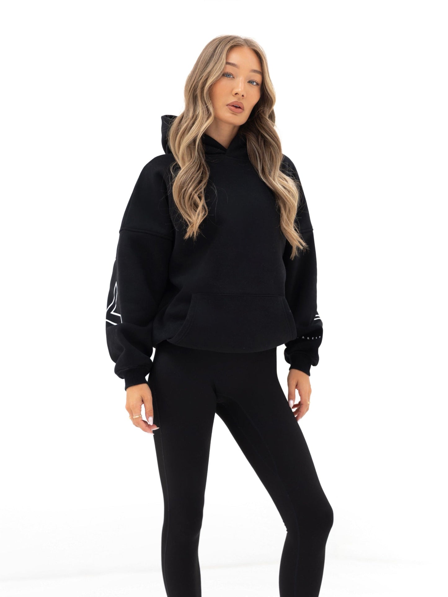 Outline Isabel Oversized Hoodie - Black