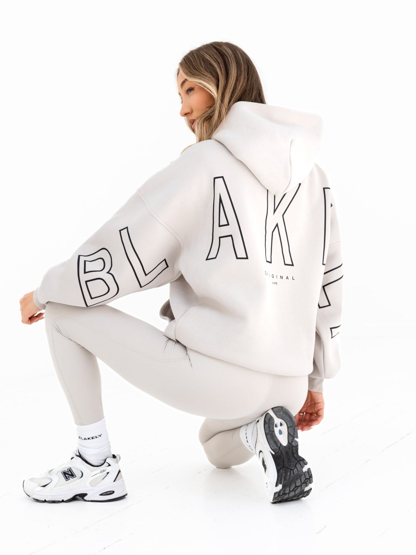 Outline Isabel Oversized Hoodie - Ivory