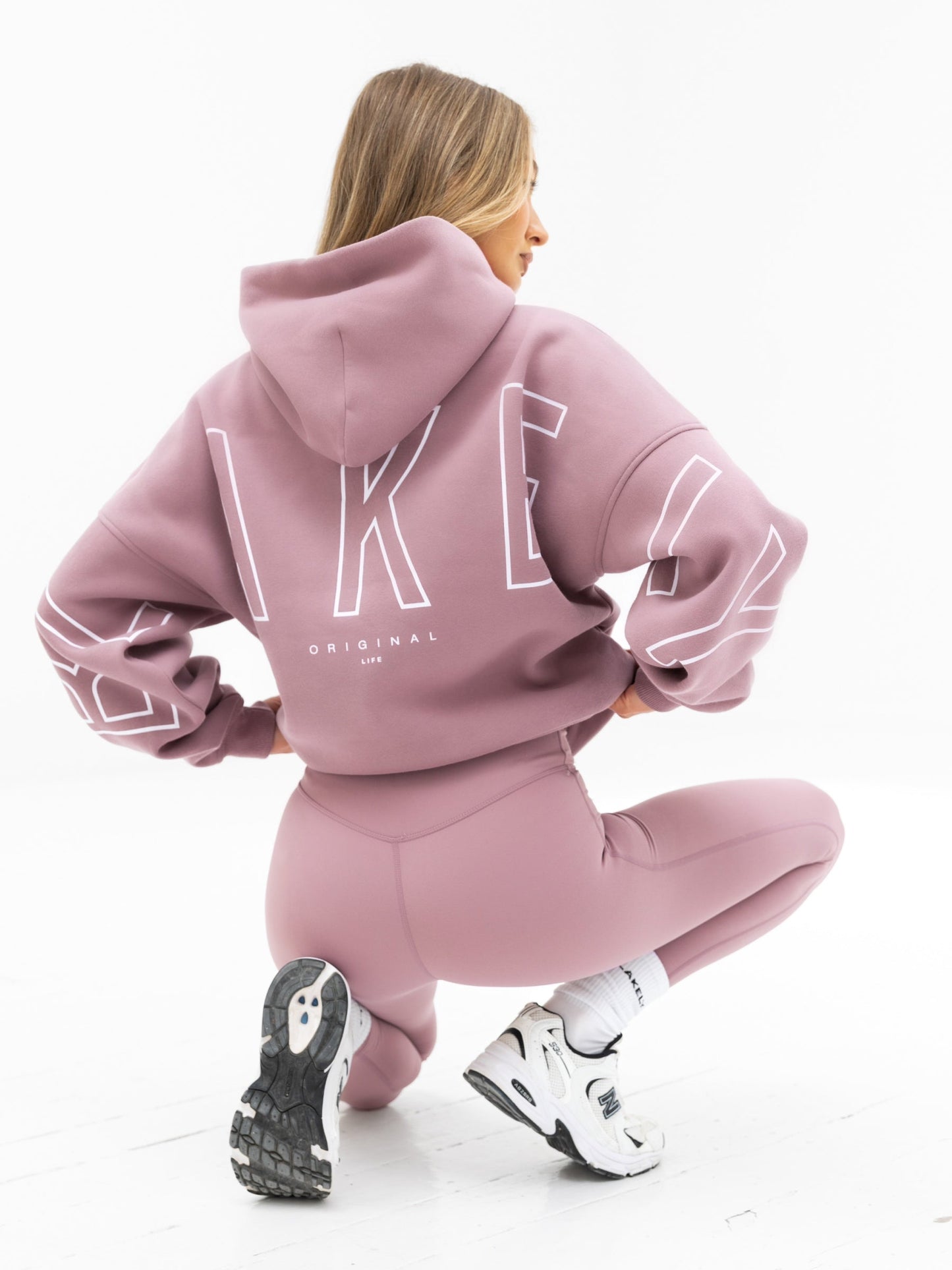Outline Isabel Oversized Hoodie - Dusty Pink