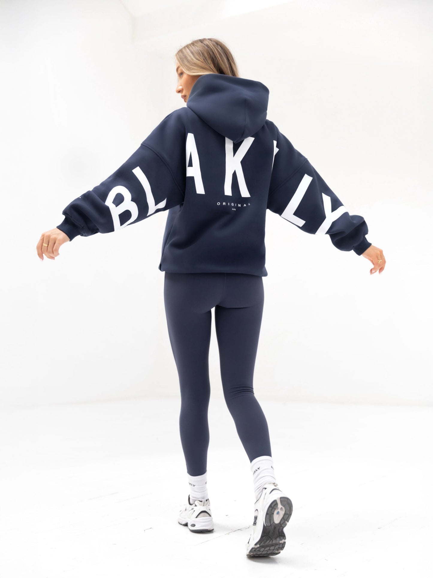 Isabel Oversized Hoodie - Midnight Blue