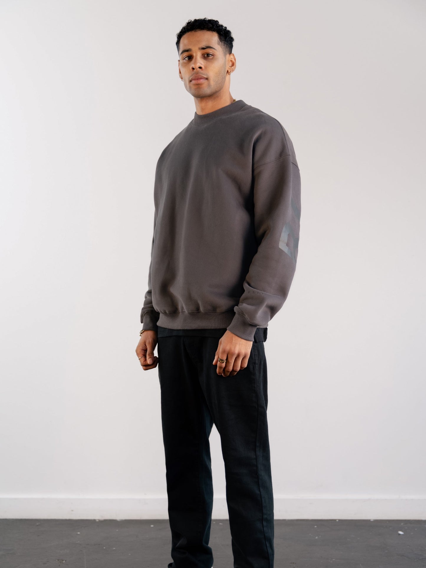 Tonal Idris Oversized Sweater - Charcoal