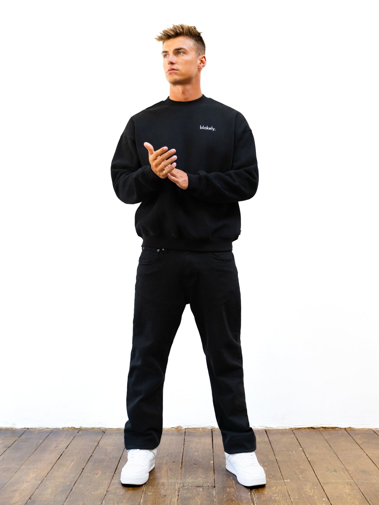 Sami Relaxed Sweater - Black