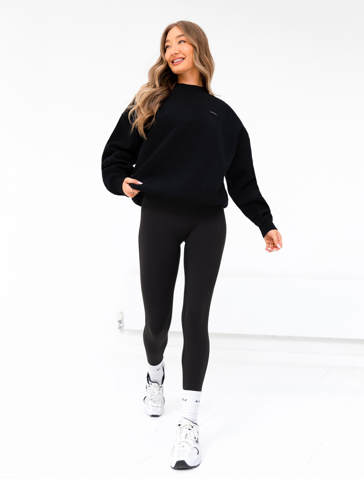 Olivia Oversized Jumper - Black