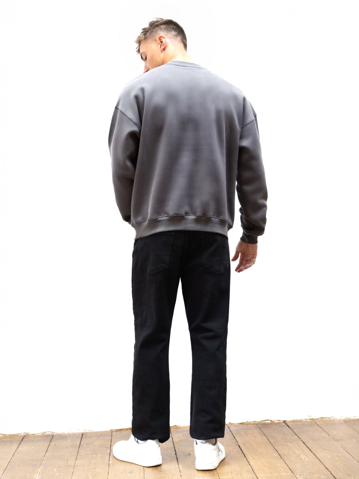 Otis Relaxed Sweater - Charcoal