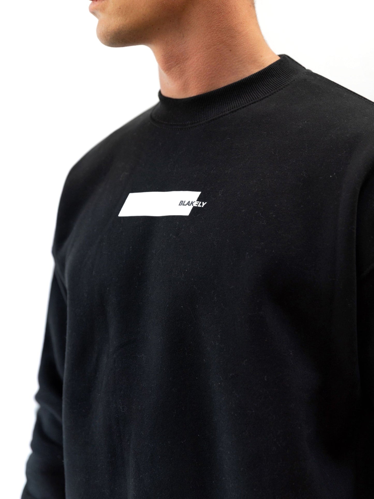 Kobe Italic Relaxed Sweater - Black