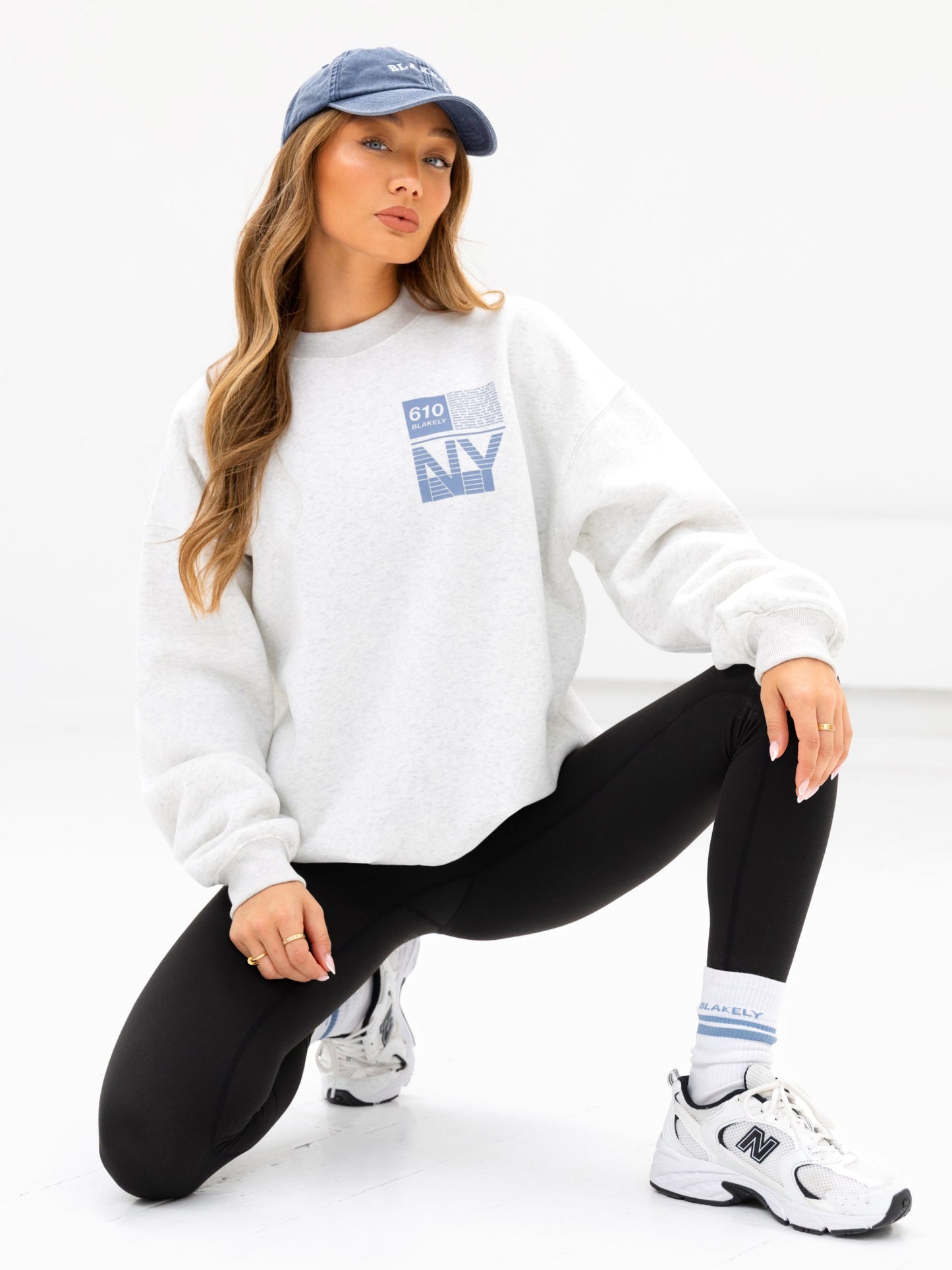Brooklyn 610 Oversized Sweater - Marl White