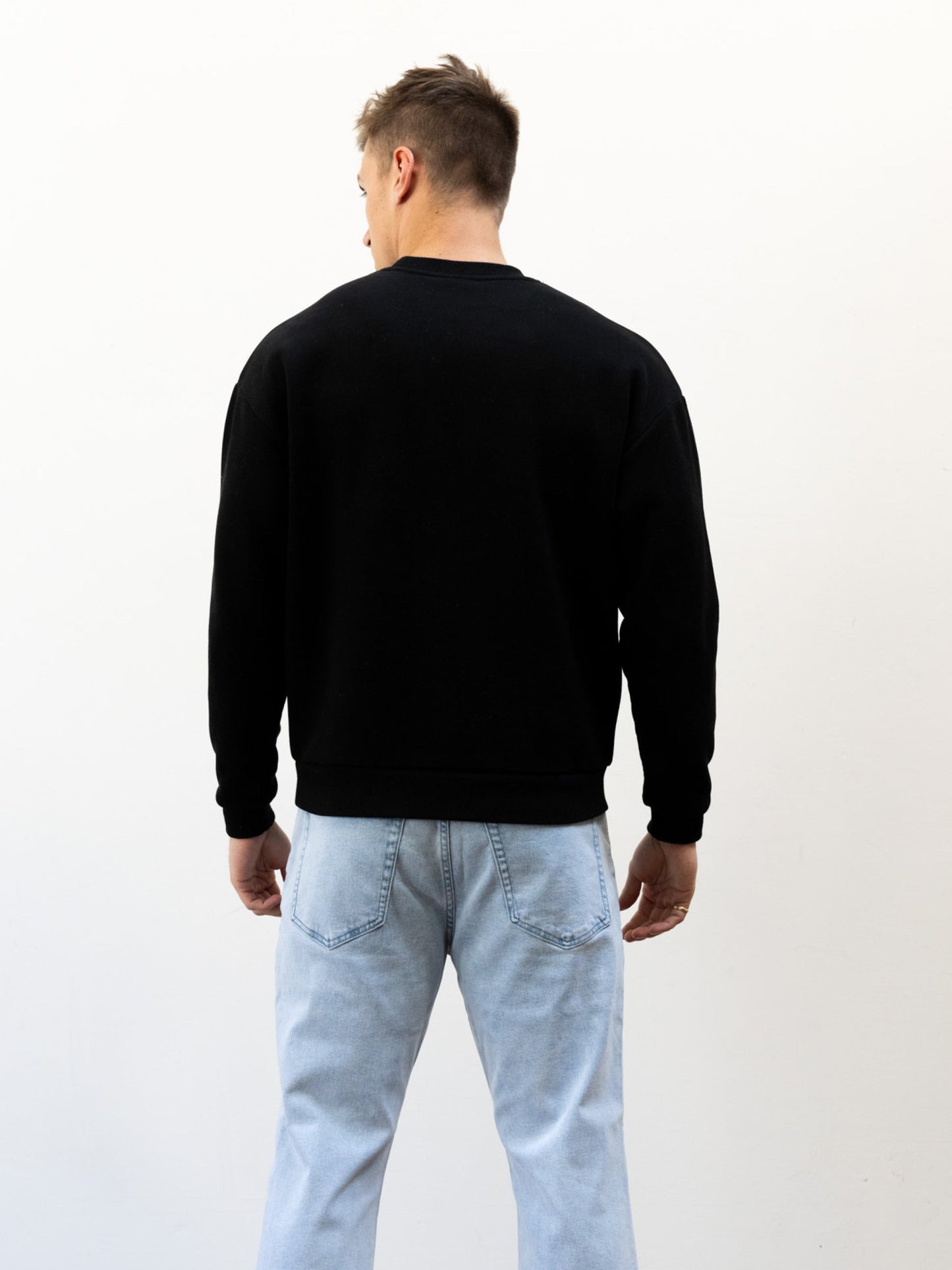 Studio Relaxed Sweater - Tonal Black