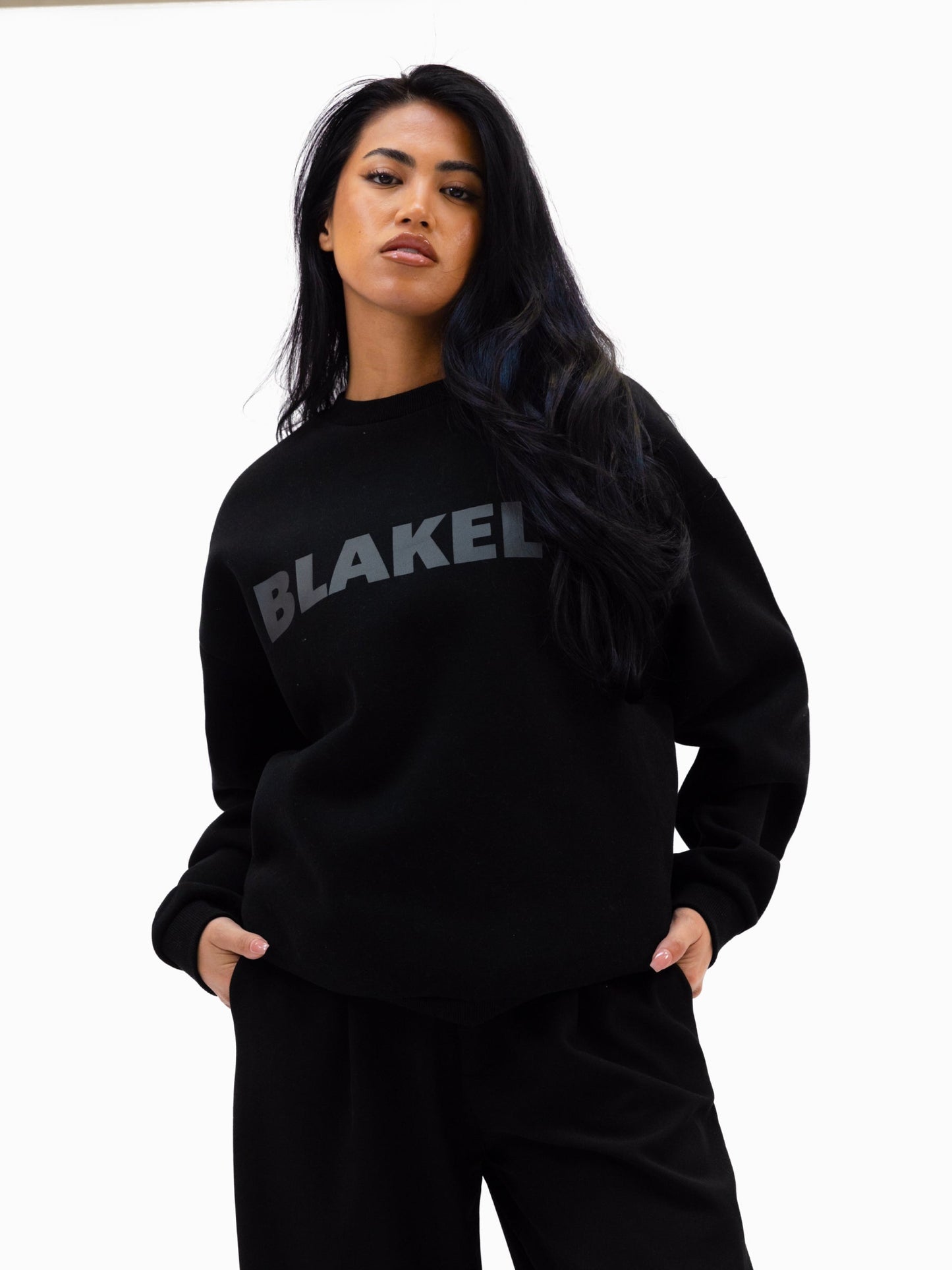 Studio Oversized Jumper - Tonal Black