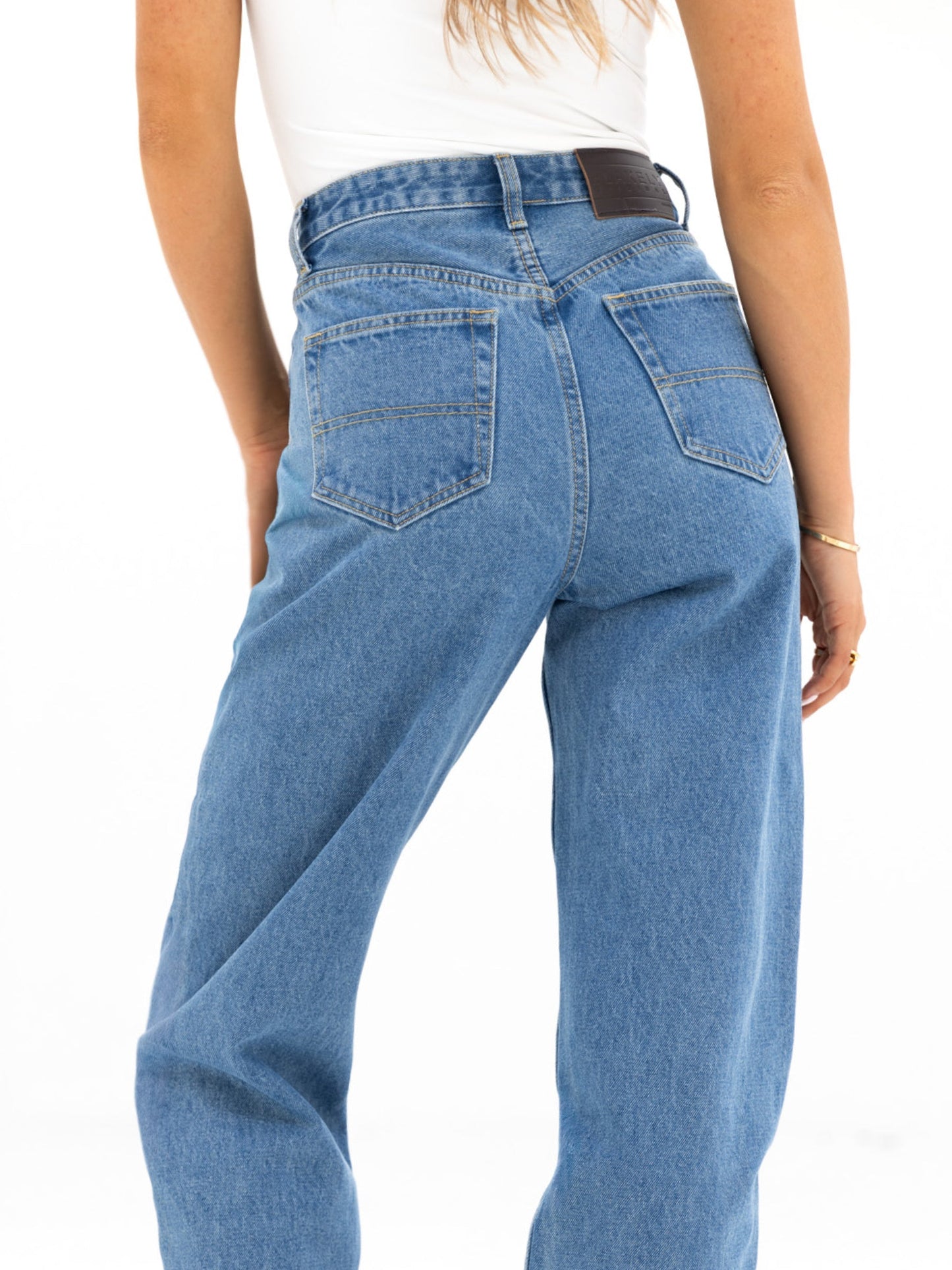 Blakely Mom Jeans - Mid Blue
