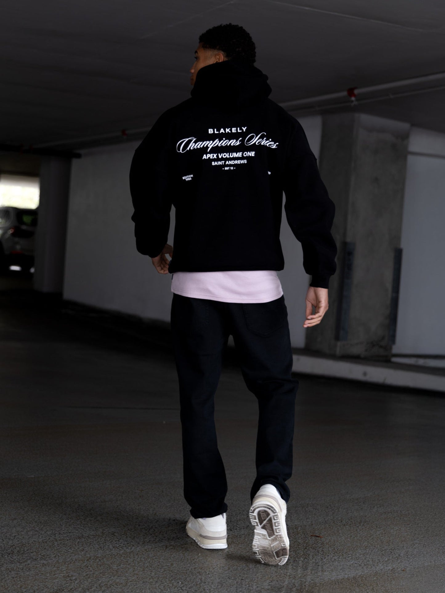 Champions Relaxed Hoodie - Black