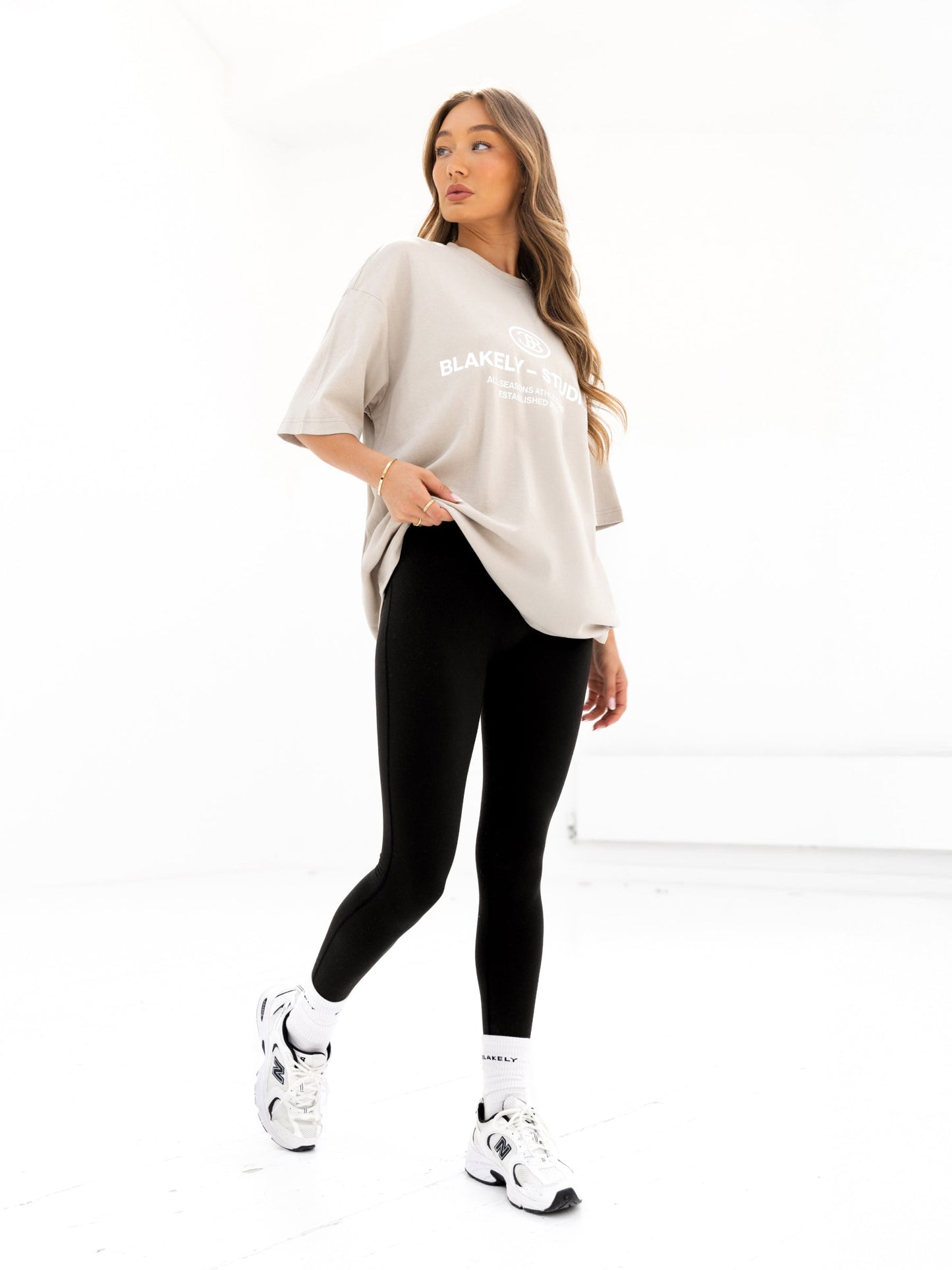 Madison Ultra Oversized T-Shirt - Dune