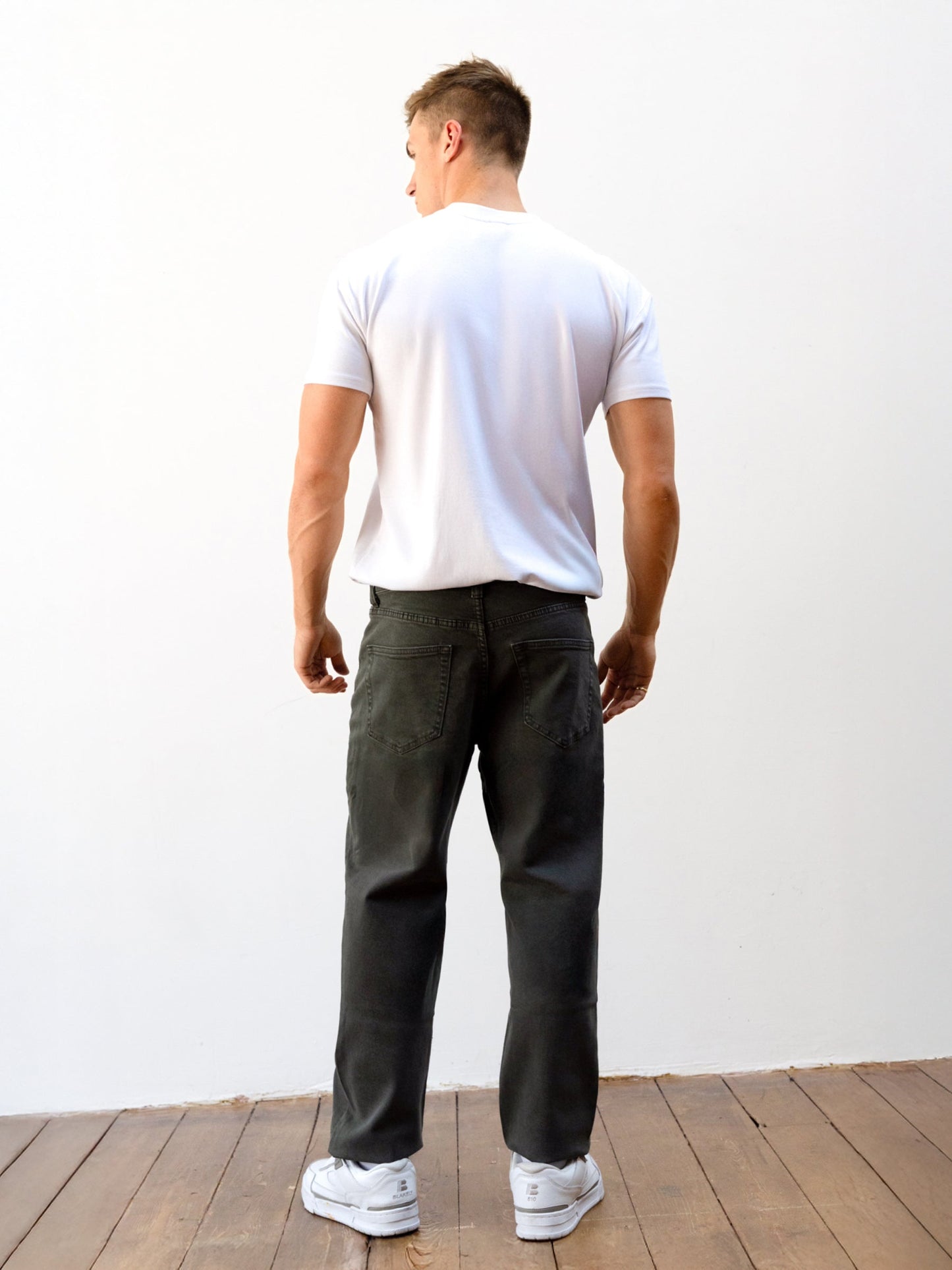 Vol.15 Loose Fitting Jeans - Khaki