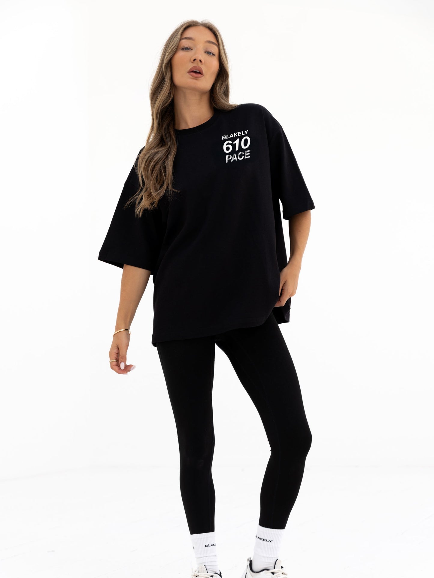 Pacer 610 Ultra Oversized T-Shirt - Black