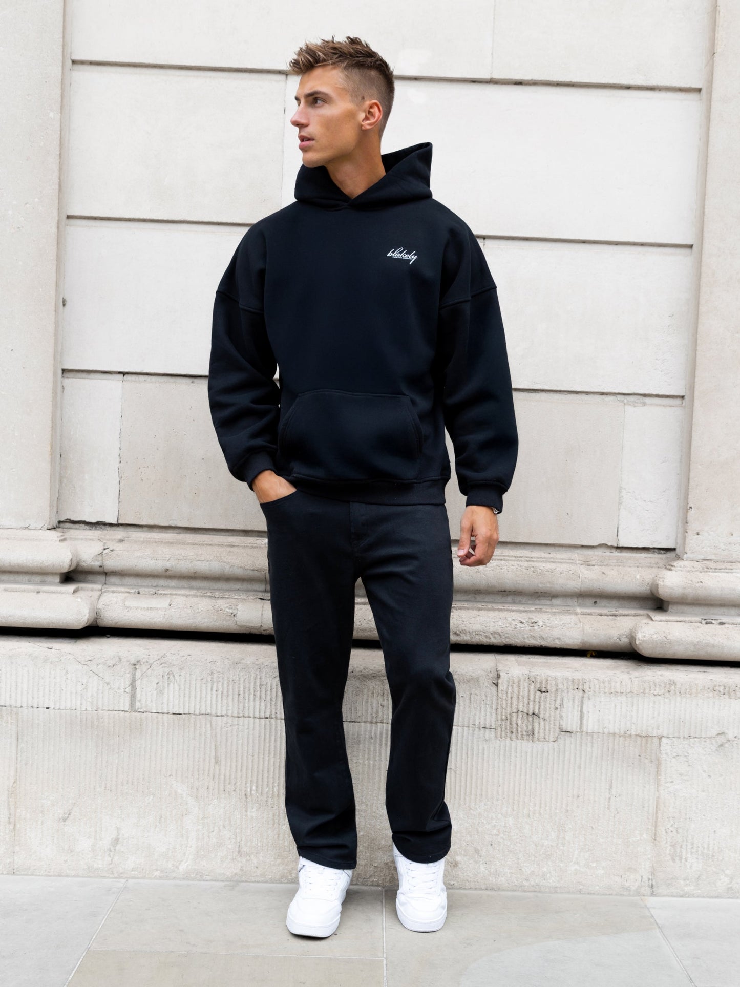 Austin Relaxed Hoodie - Black