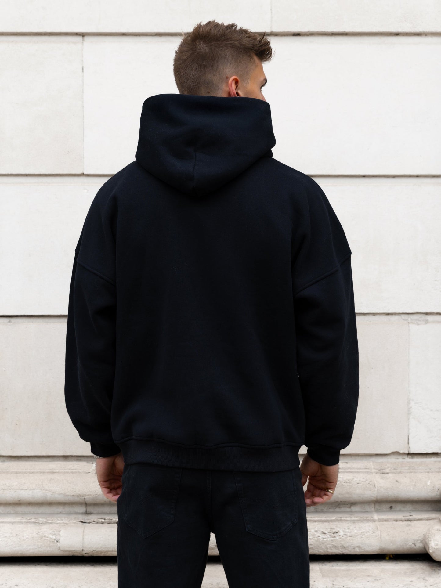 Austin Relaxed Hoodie - Black
