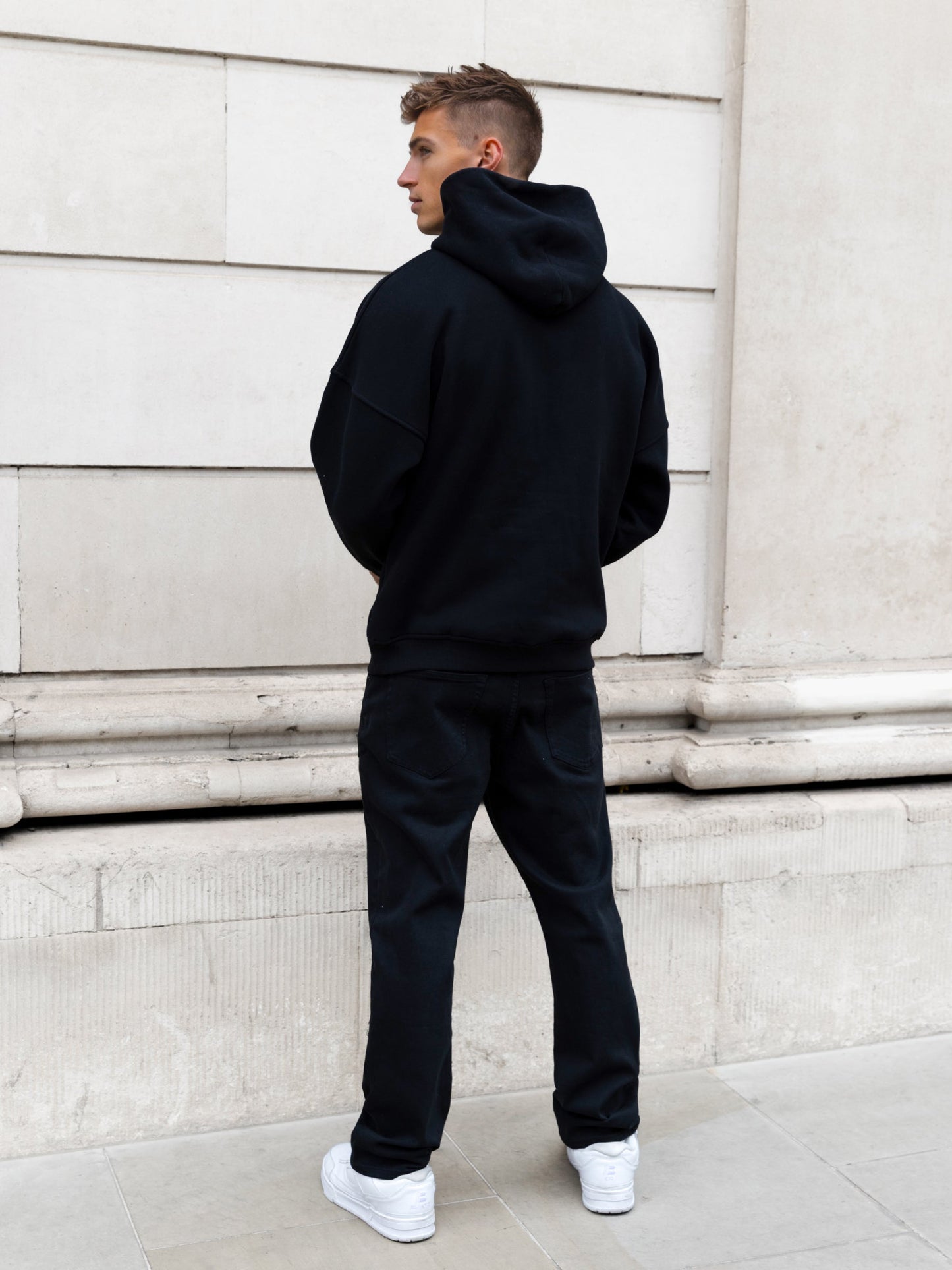 Austin Relaxed Hoodie - Black