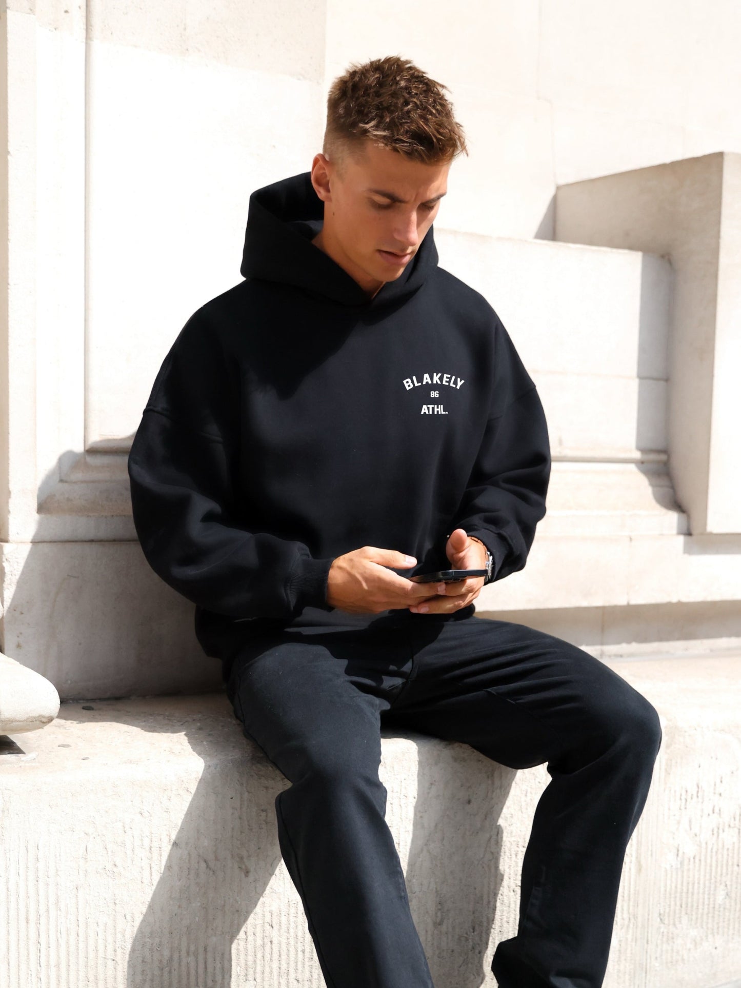 Niko Relaxed Hoodie - Black