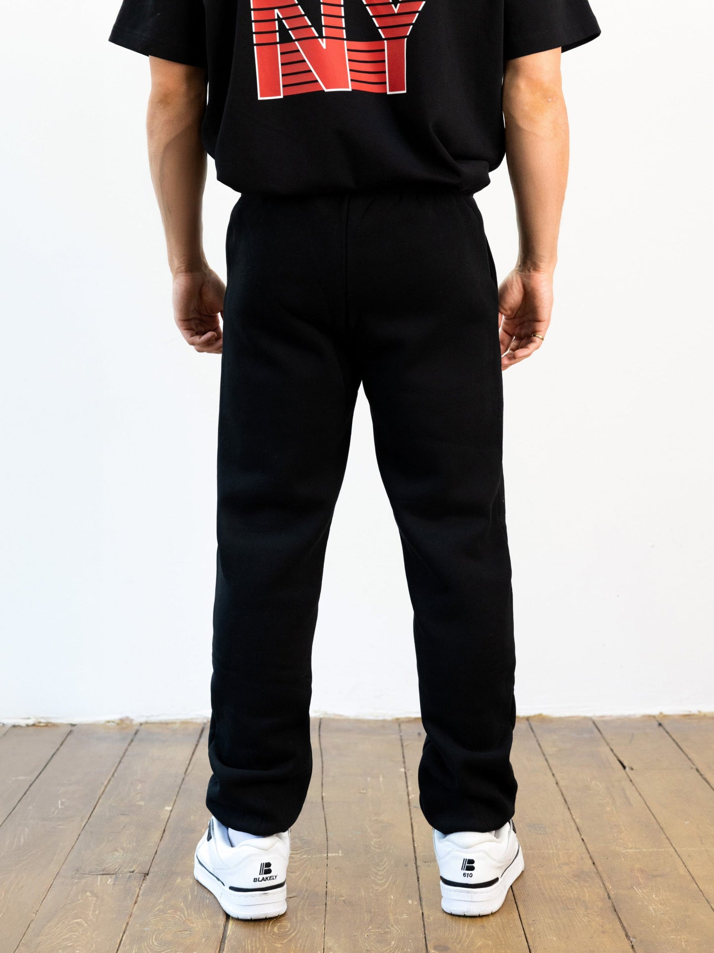 Italic Linear Relaxed Sweatpants - Black