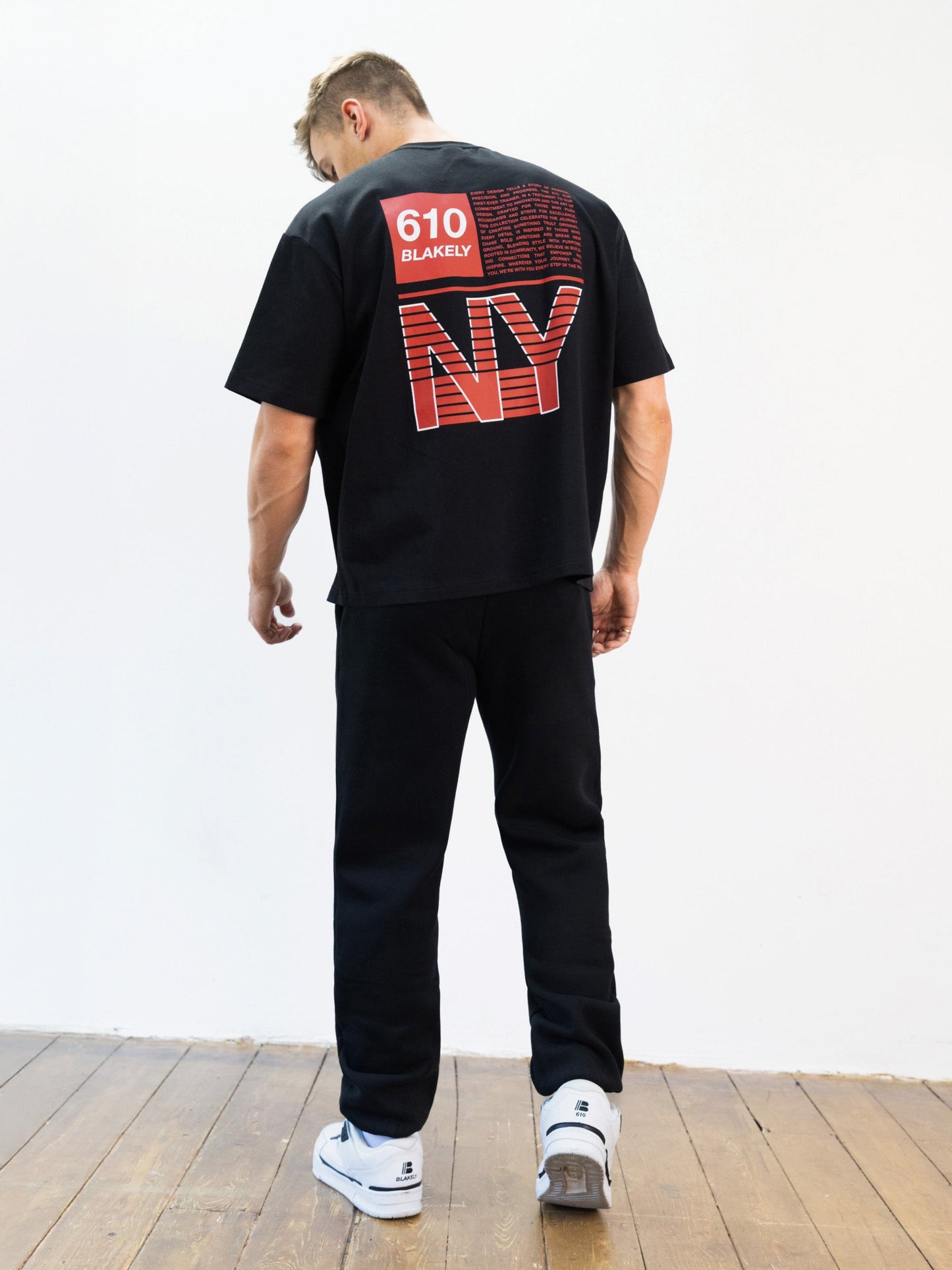 Italic Linear Relaxed Sweatpants - Black