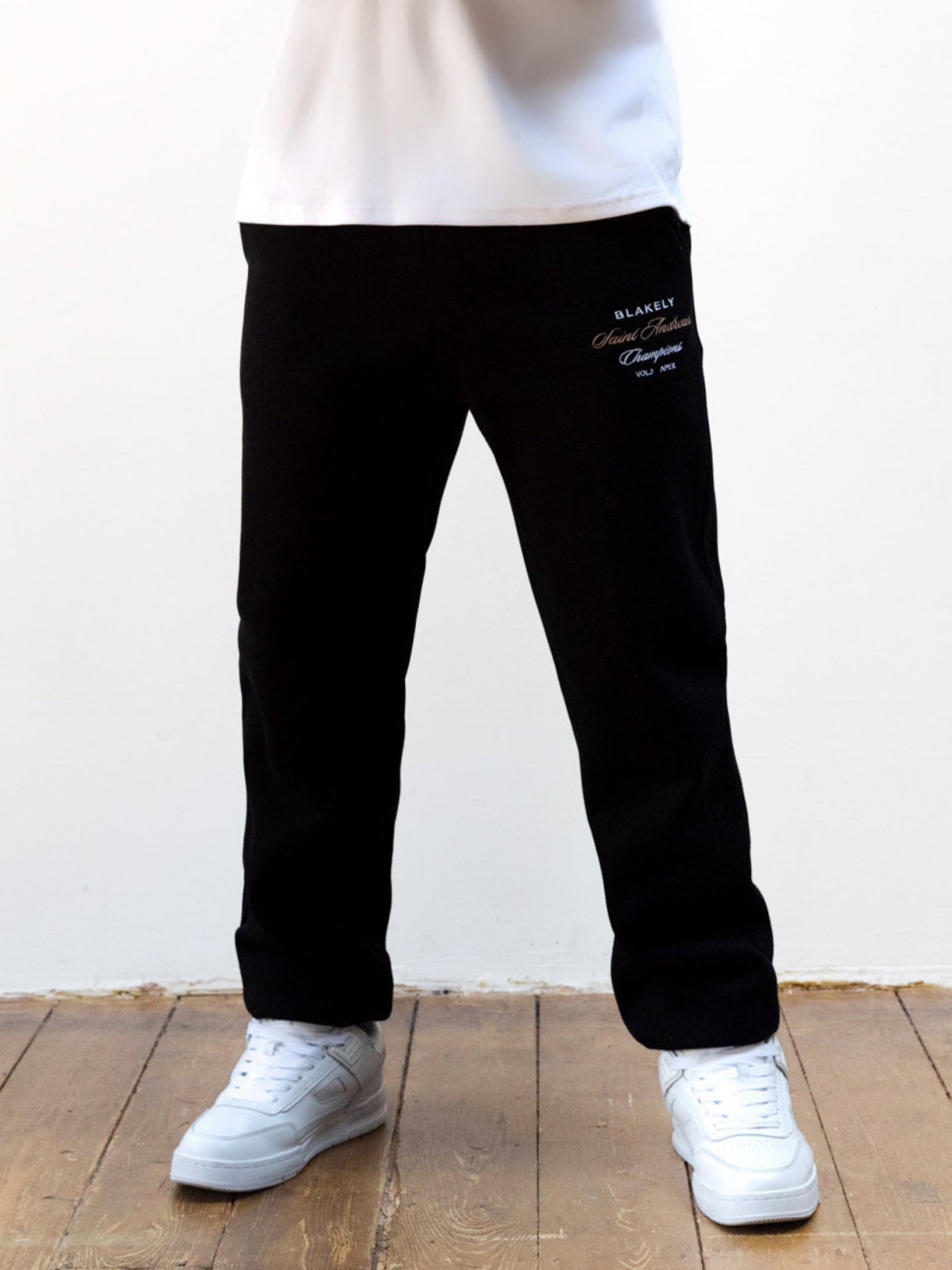 Legacy Relaxed Sweatpants - Black