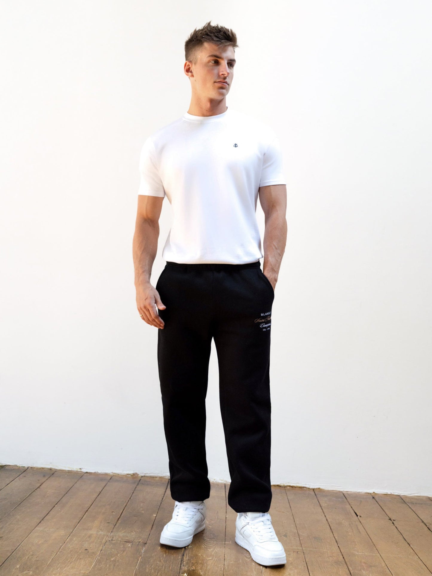 Legacy Relaxed Sweatpants - Black