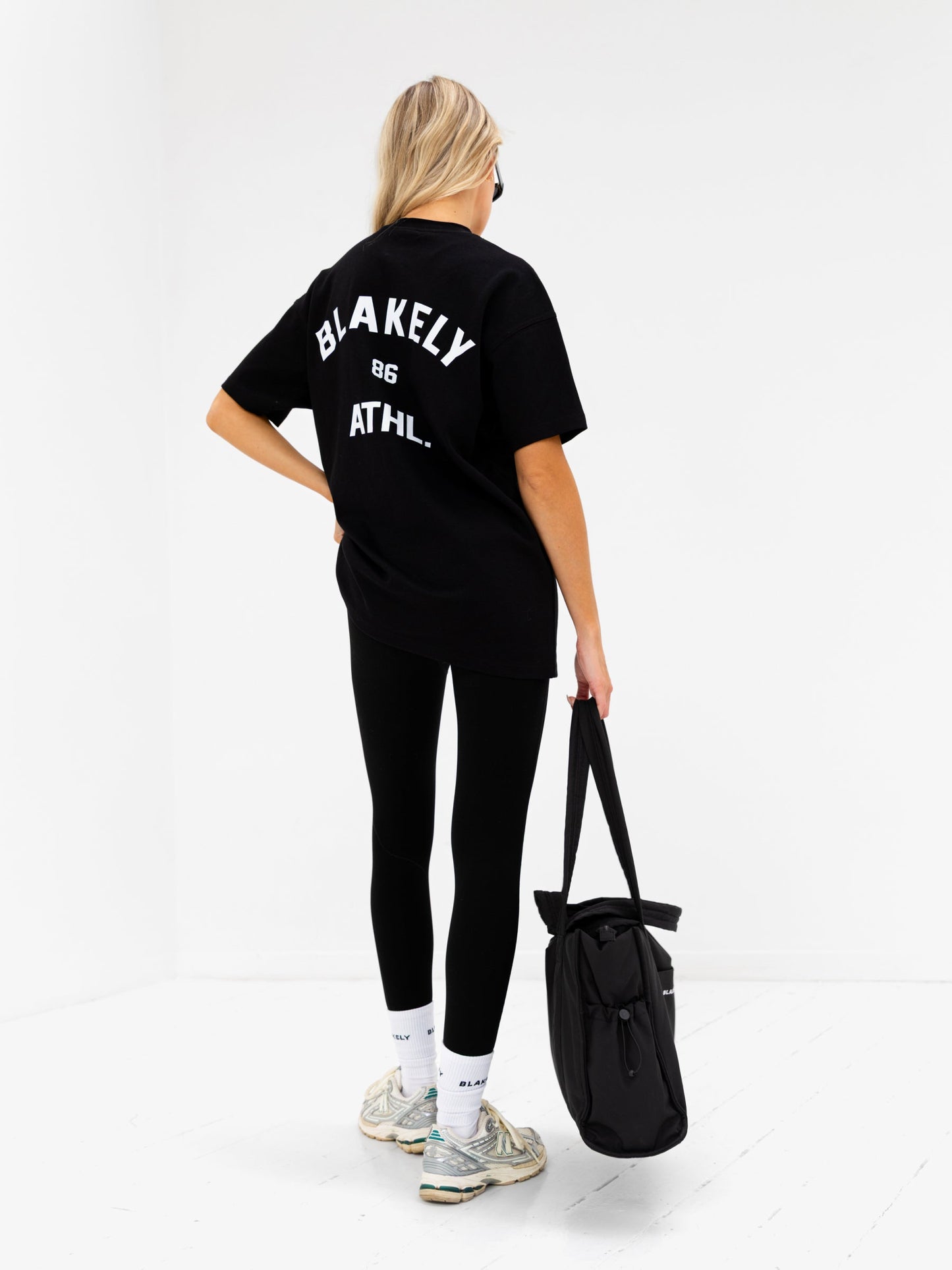 Hallie Oversized T-Shirt - Black