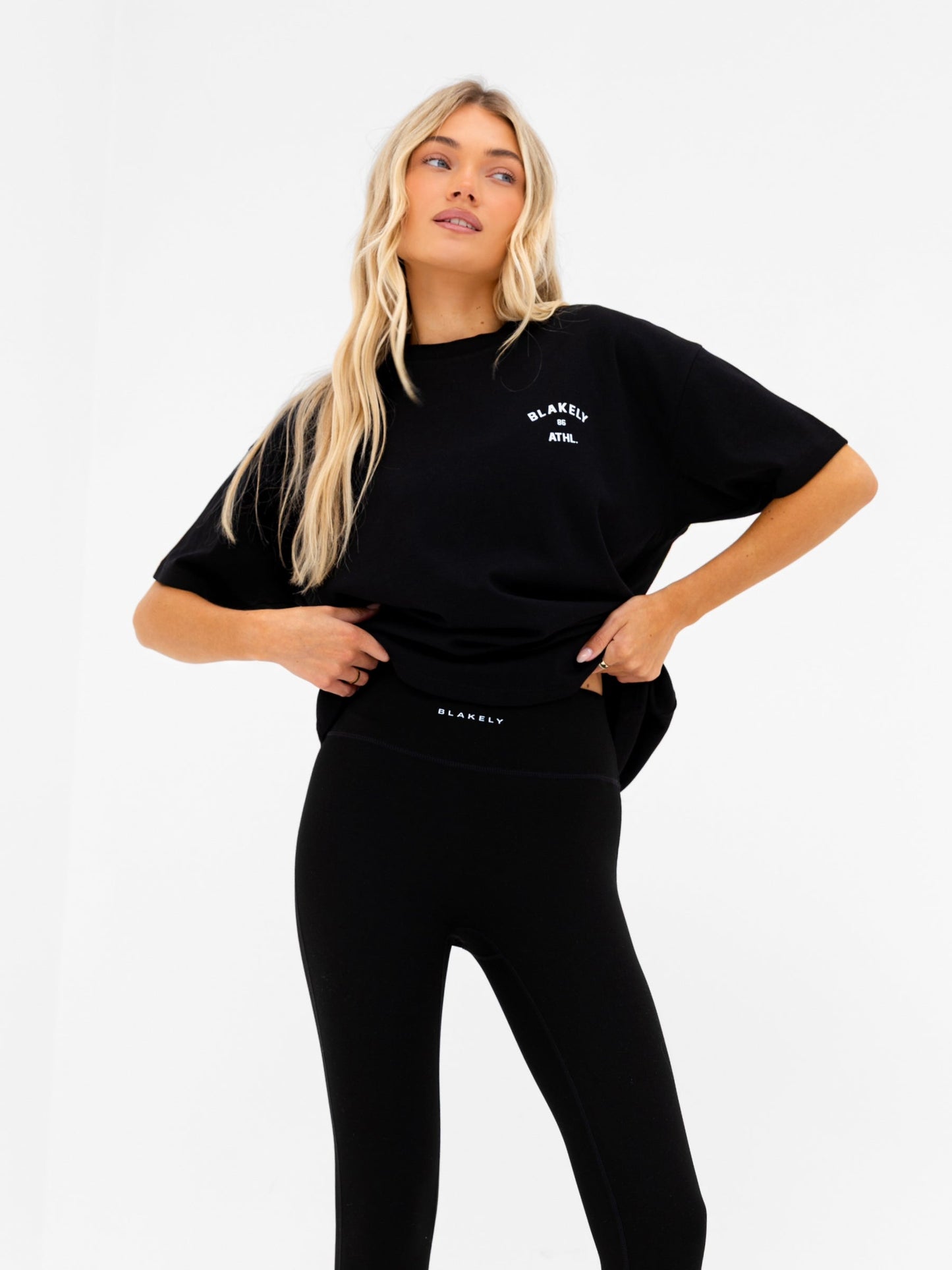 Hallie Oversized T-Shirt - Black