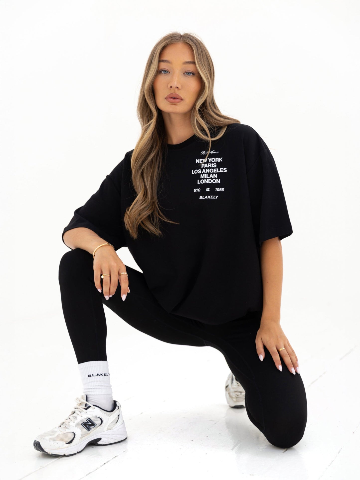 Apex 610 Ultra Oversized T-Shirt - Black