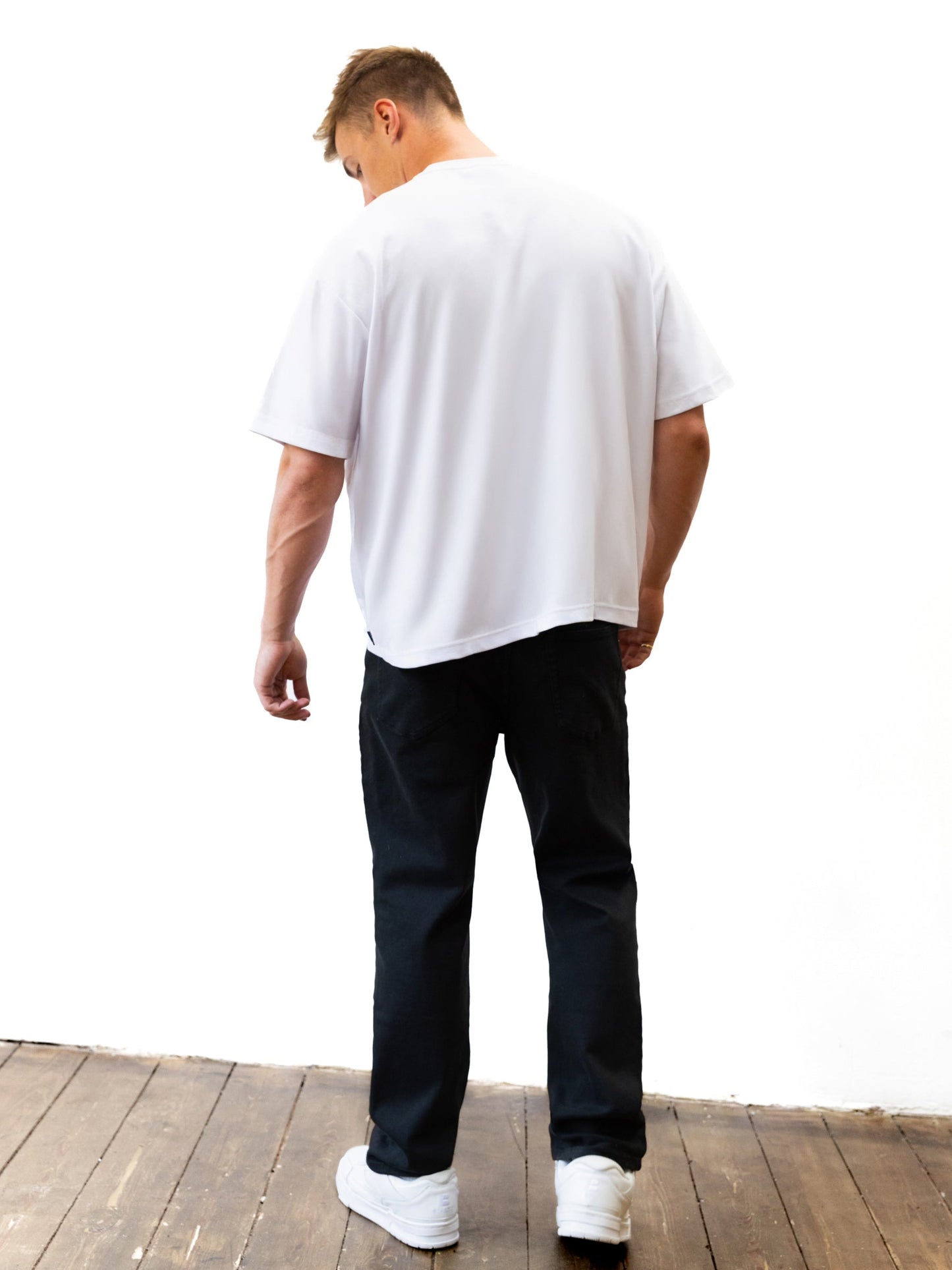 Apex 610 Unfitted T-Shirt - White