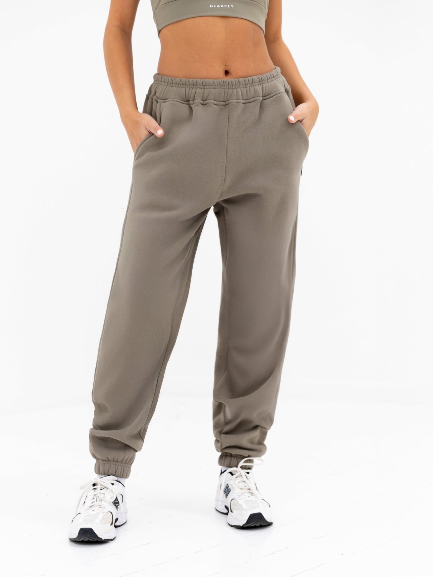 Isabel Sweatpants - Safari Green
