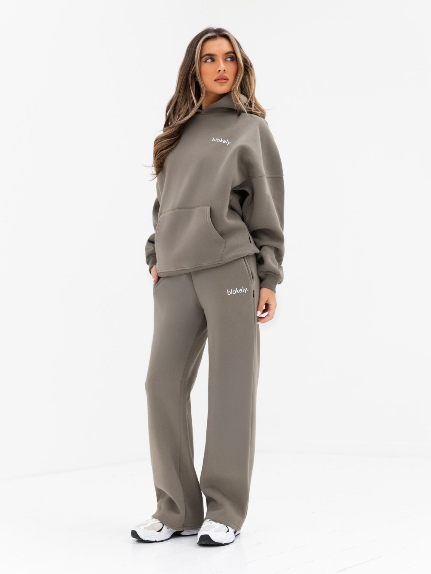 Lexi Wide Leg Sweatpants - Safari Green