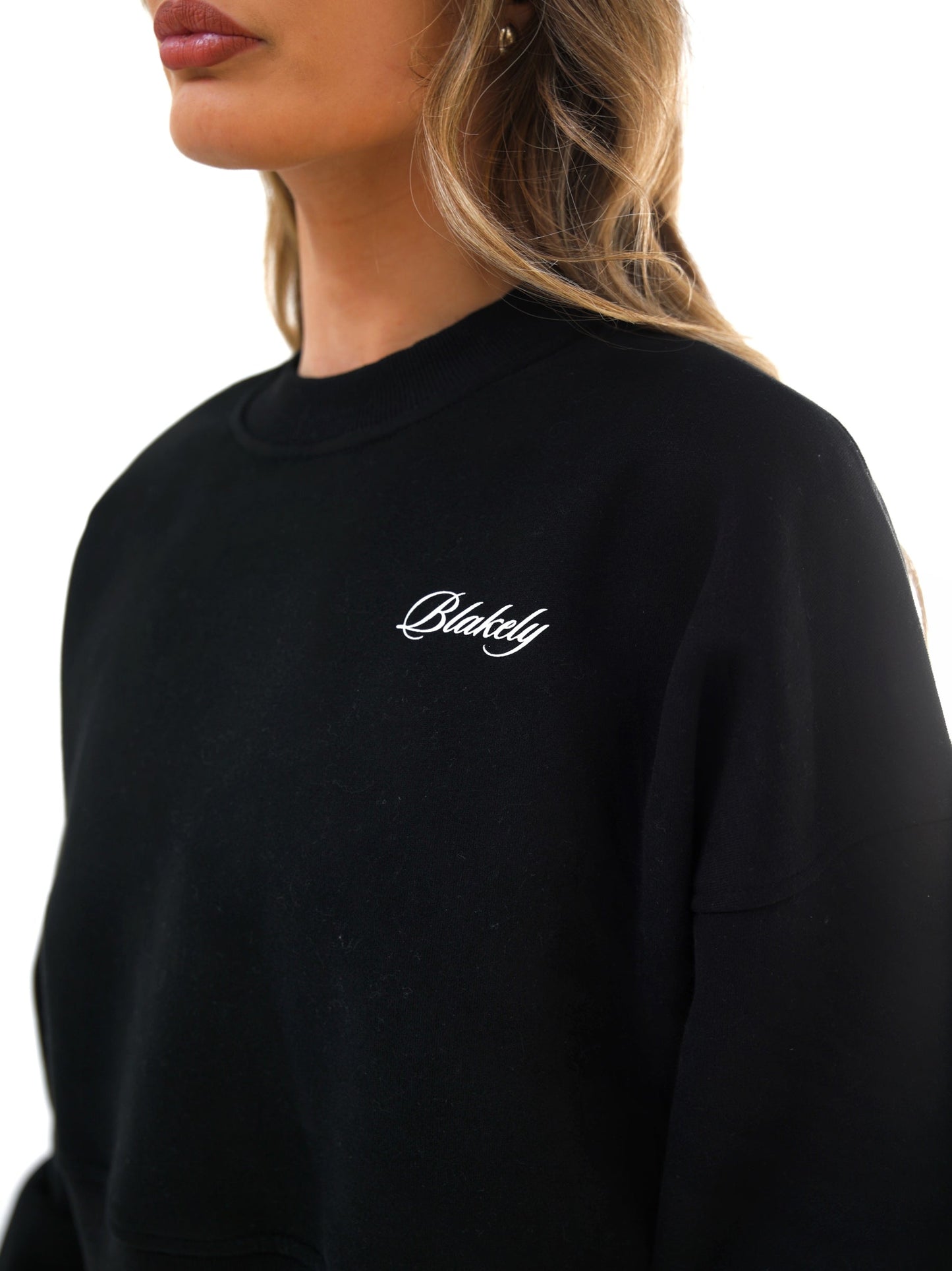Off Duty Cropped Sweater - Black