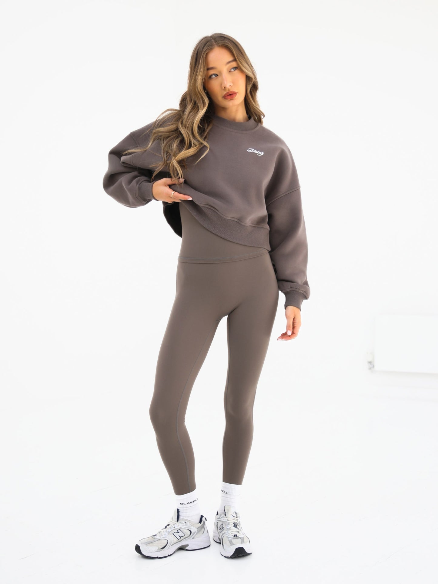 Off Duty Cropped Sweater - Ash Brown