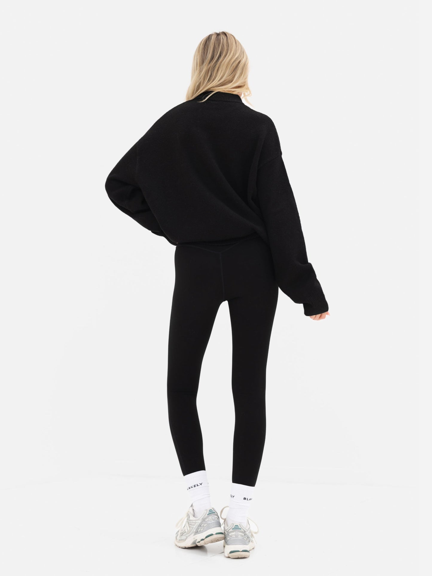 Oversized Knitted Sweater - Black