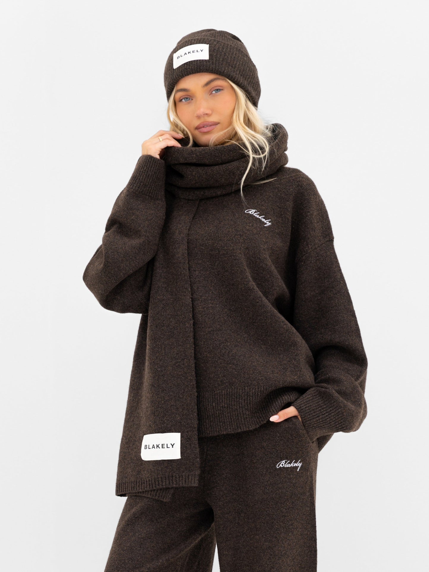 Oversized Knitted Sweater - Chocolate Brown