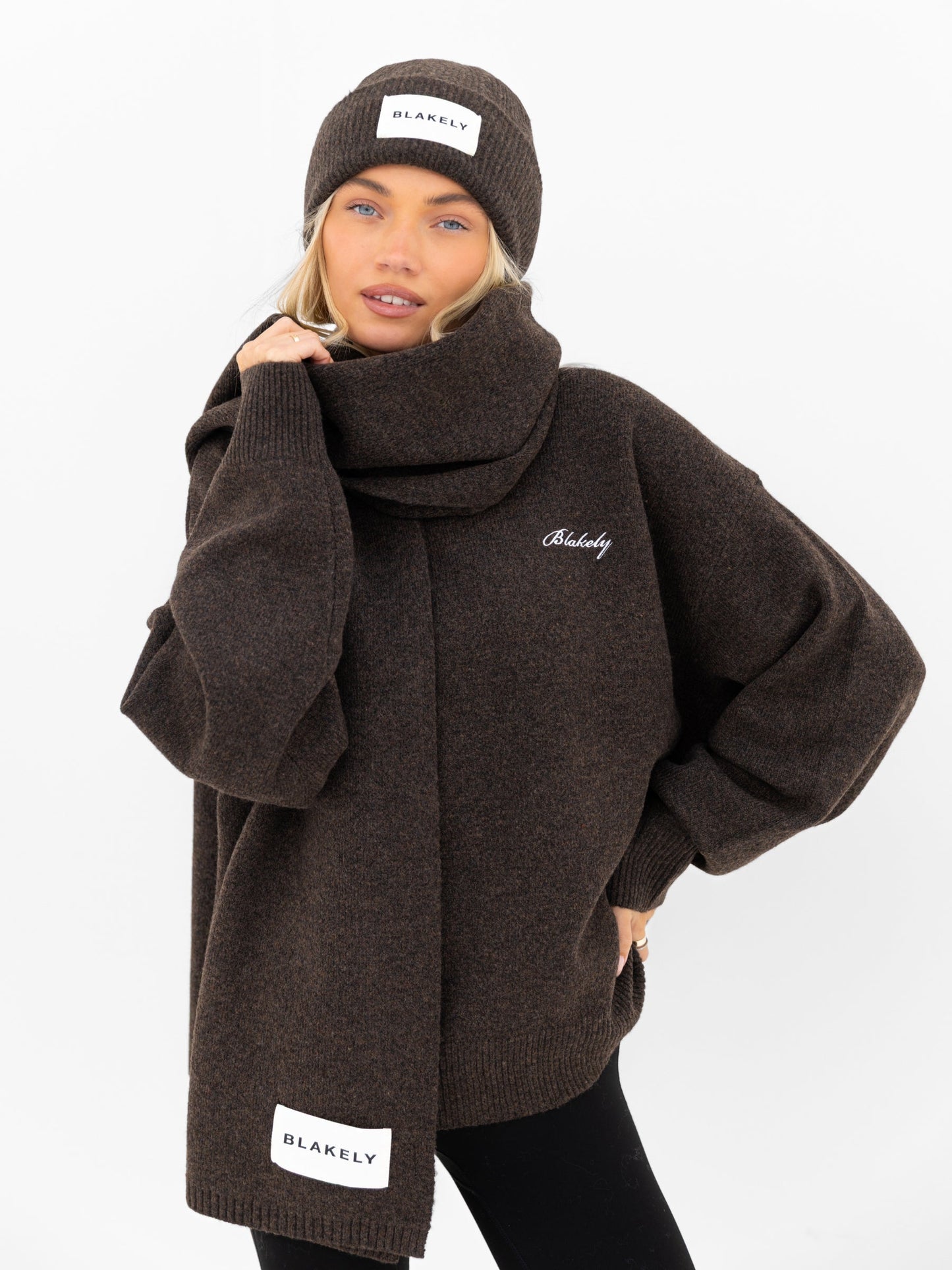 Oversized Knitted Sweater - Chocolate Brown