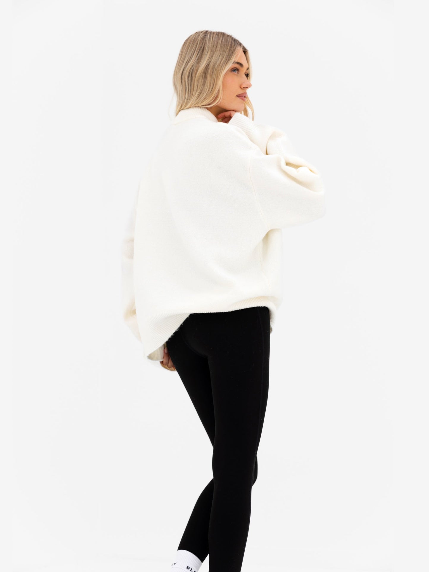 Oversized Knitted Sweater - Cream