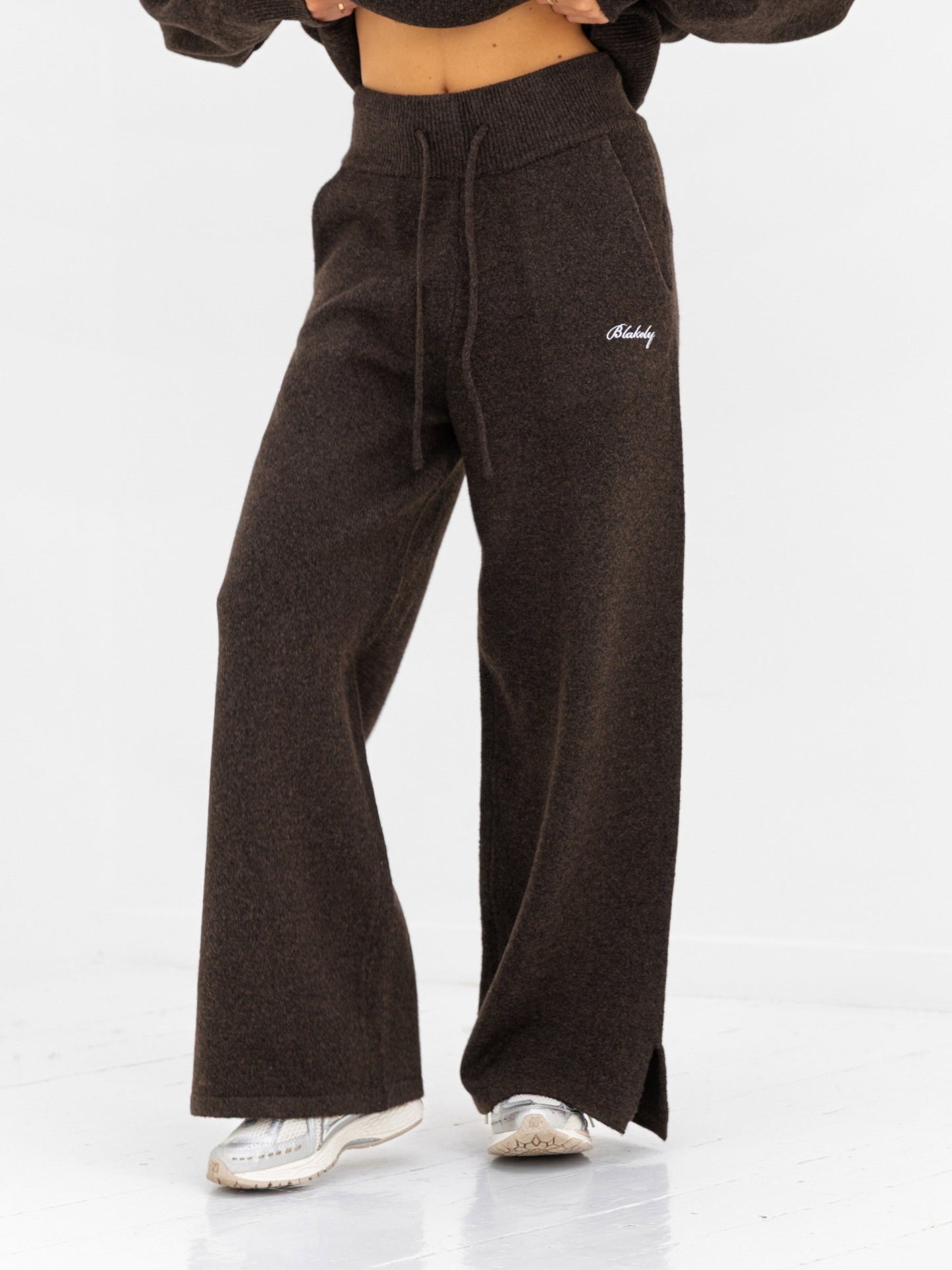 Knitted Wide Leg Sweatpants - Chocolate Brown