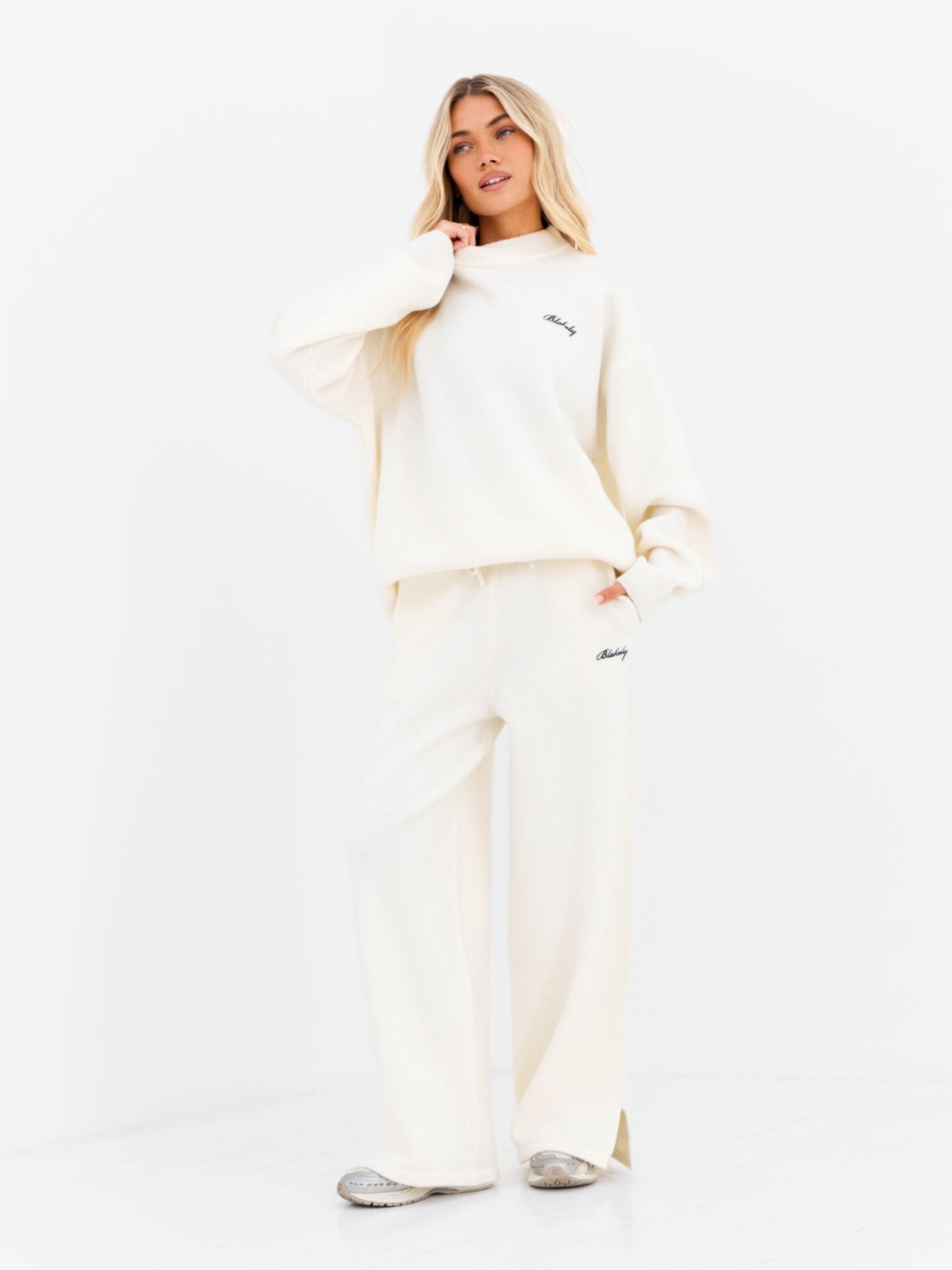Knitted Wide Leg Sweatpants - Cream