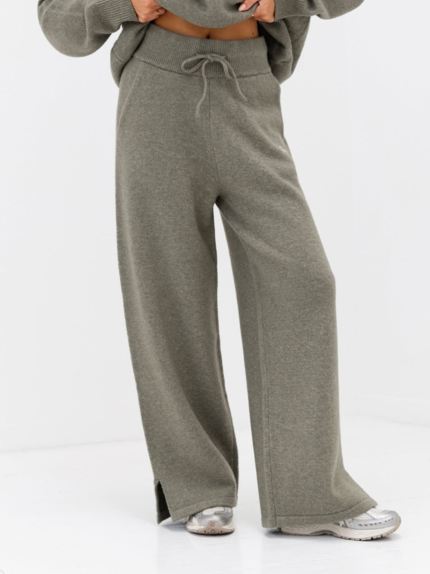 Knitted Wide Leg Sweatpants - Safari Green