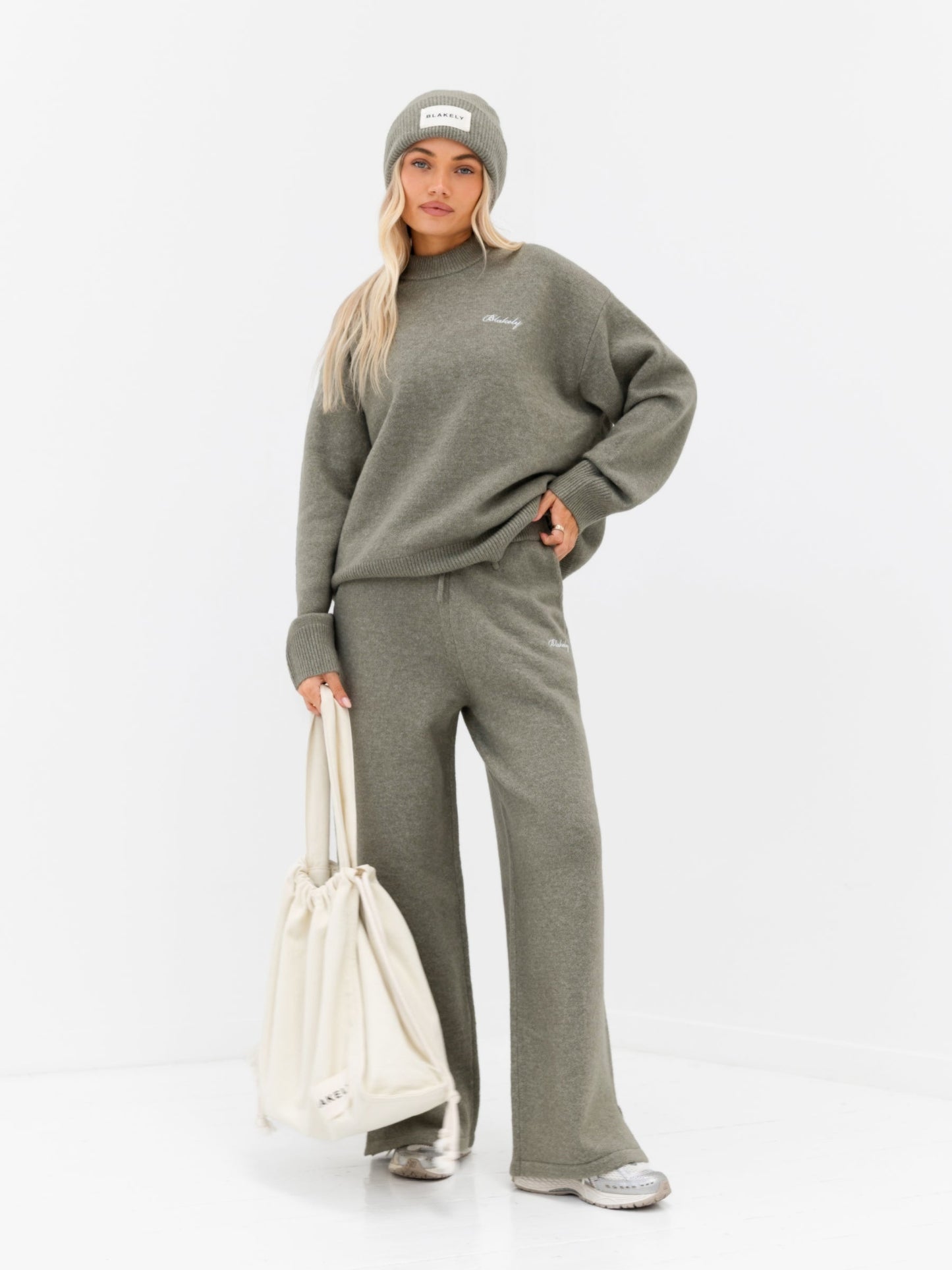 Knitted Wide Leg Sweatpants - Safari Green